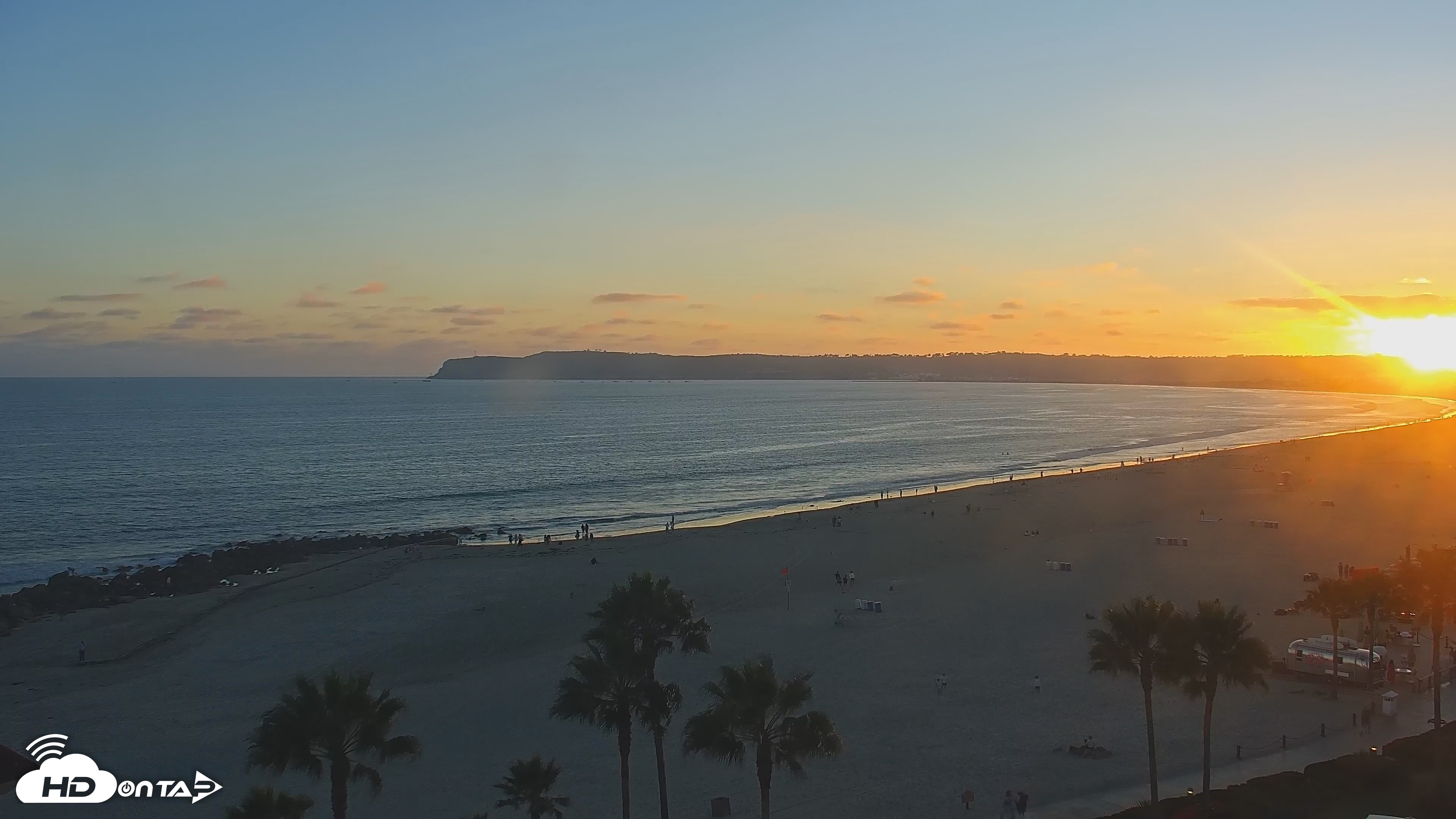 Snapshot of Hotel Del Coronado 4K Roaming Live Cam taken Jul 2, 2026, 7:54pm PDT