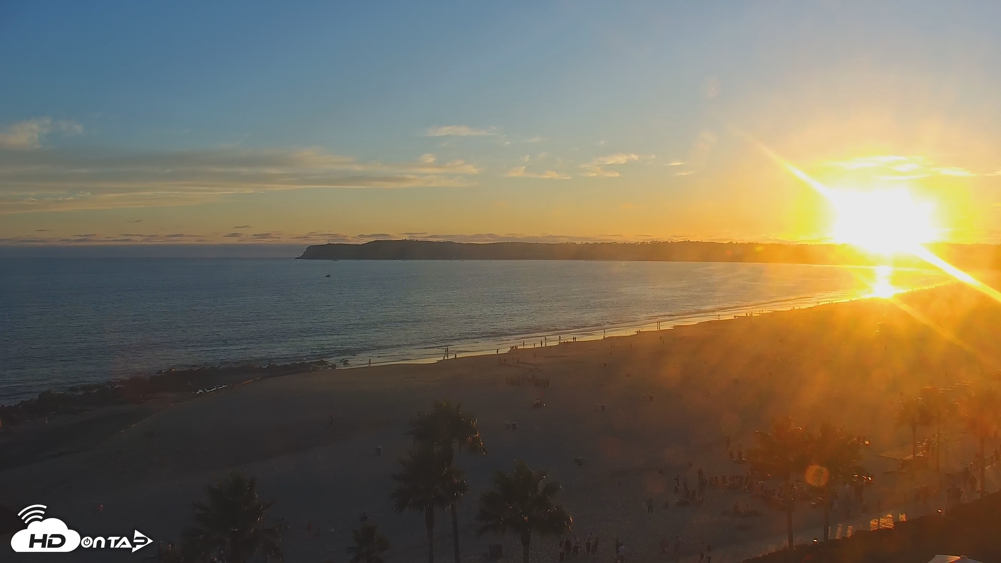 Snapshot of Hotel Del Coronado 4K Roaming Live Cam taken Jul 26, 2025, 7:41pm PDT