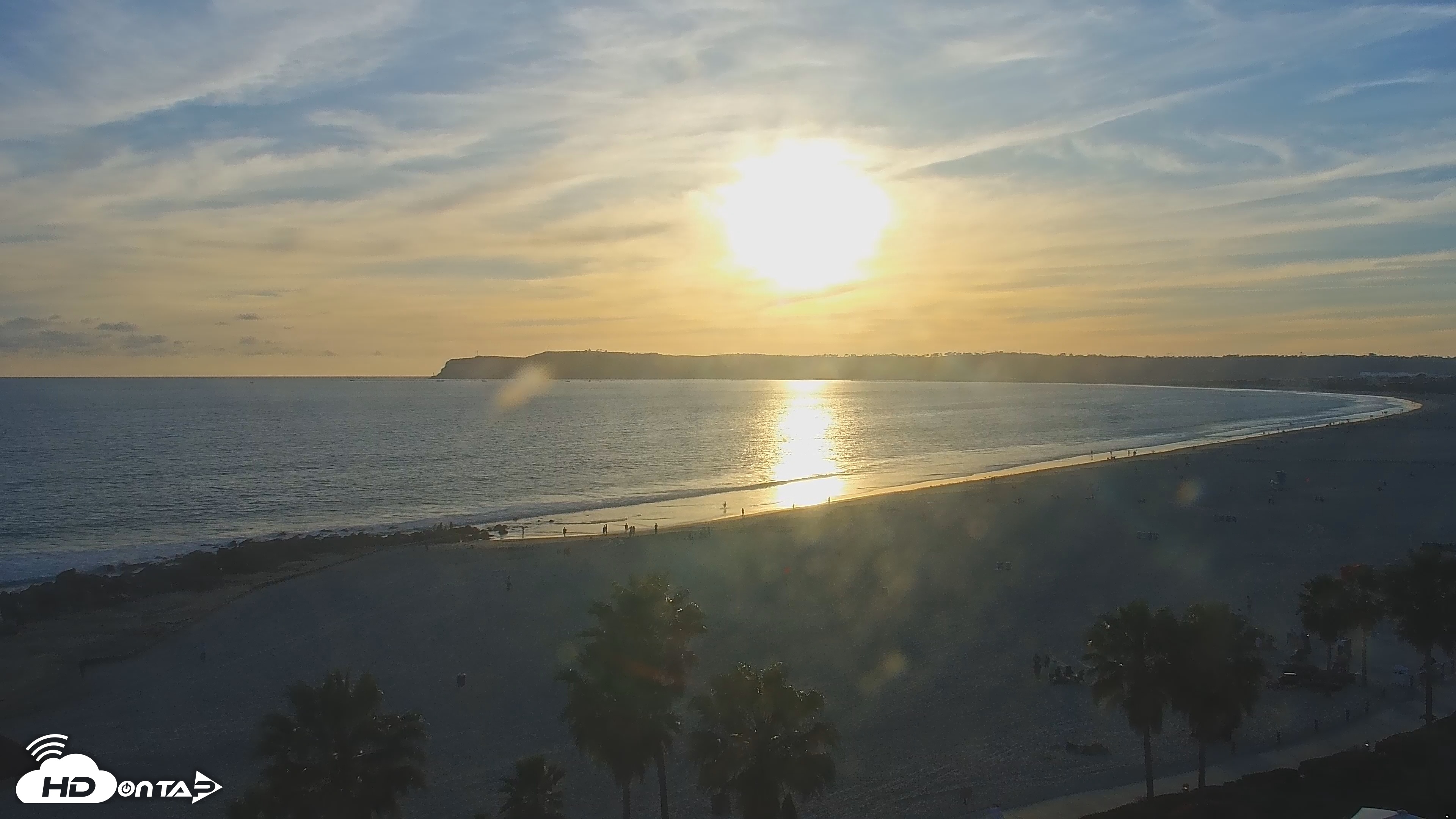 Snapshot of Hotel Del Coronado 4K Roaming Live Cam taken Apr 1, 2026, 6:35pm PDT
