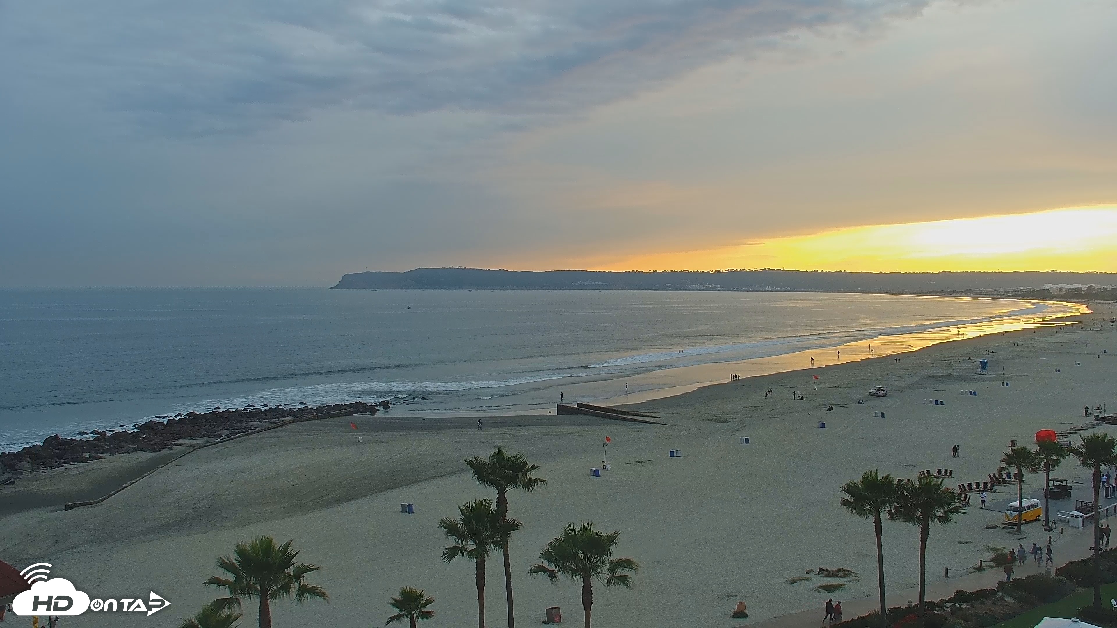 Snapshot of Hotel Del Coronado 4K Roaming Live Cam taken May 31, 2025, 7:14pm PDT