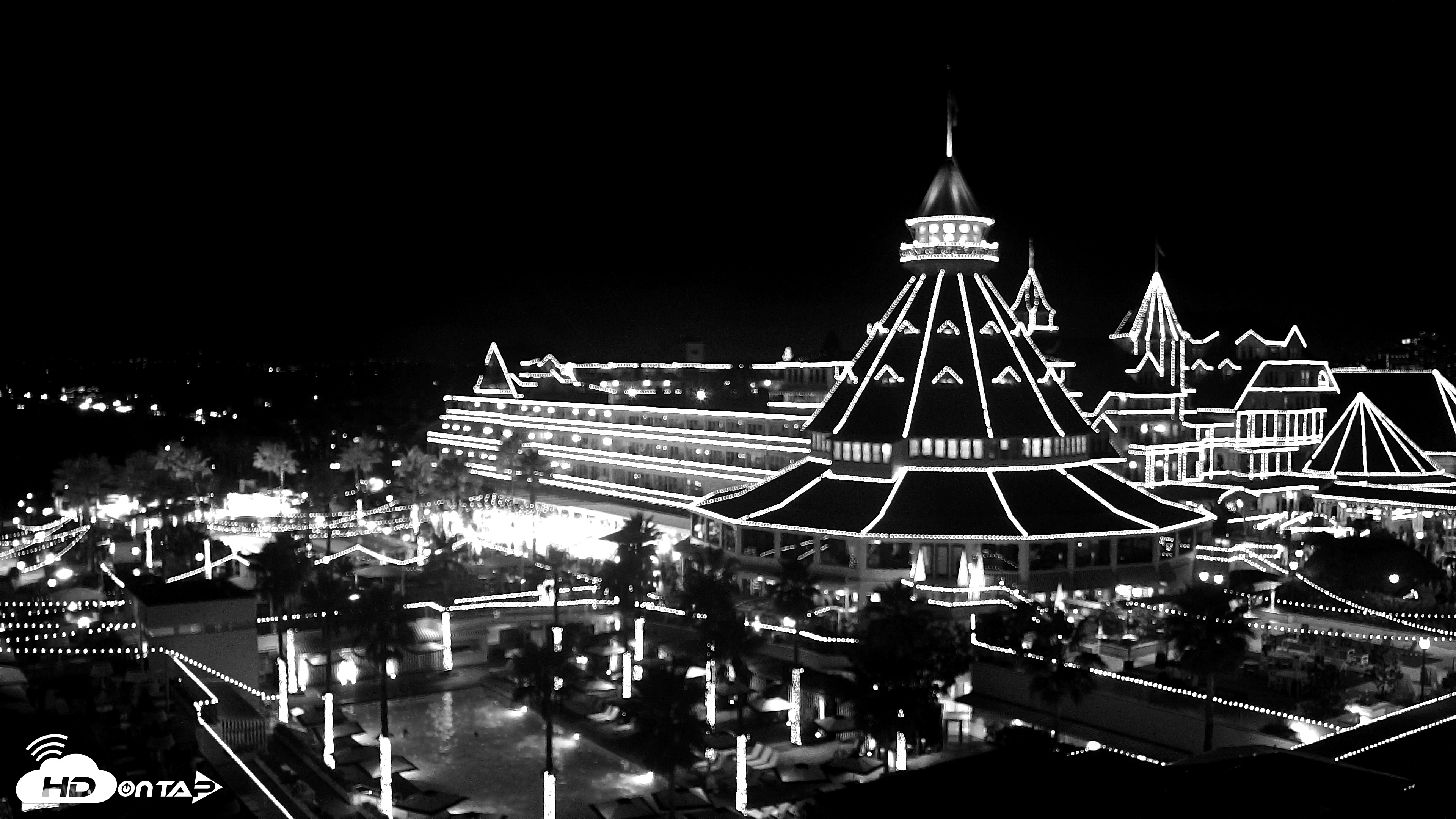 Snapshot of Hotel Del Coronado 4K Roaming Live Cam taken Dec 12, 2025, 6:56pm PST