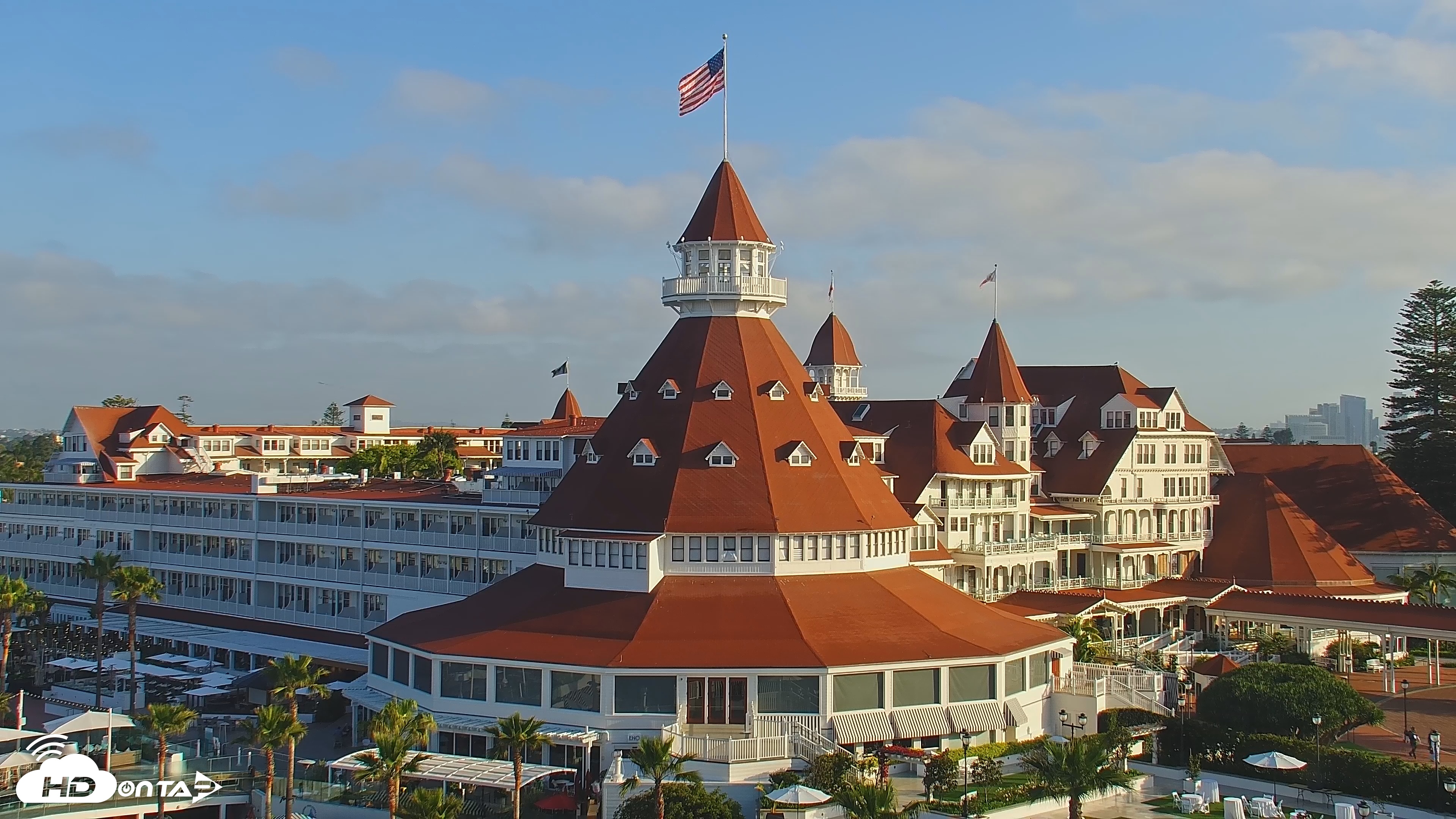 Snapshot of Hotel Del Coronado 4K Roaming Live Cam taken Apr 29, 2025, 7:32am PDT