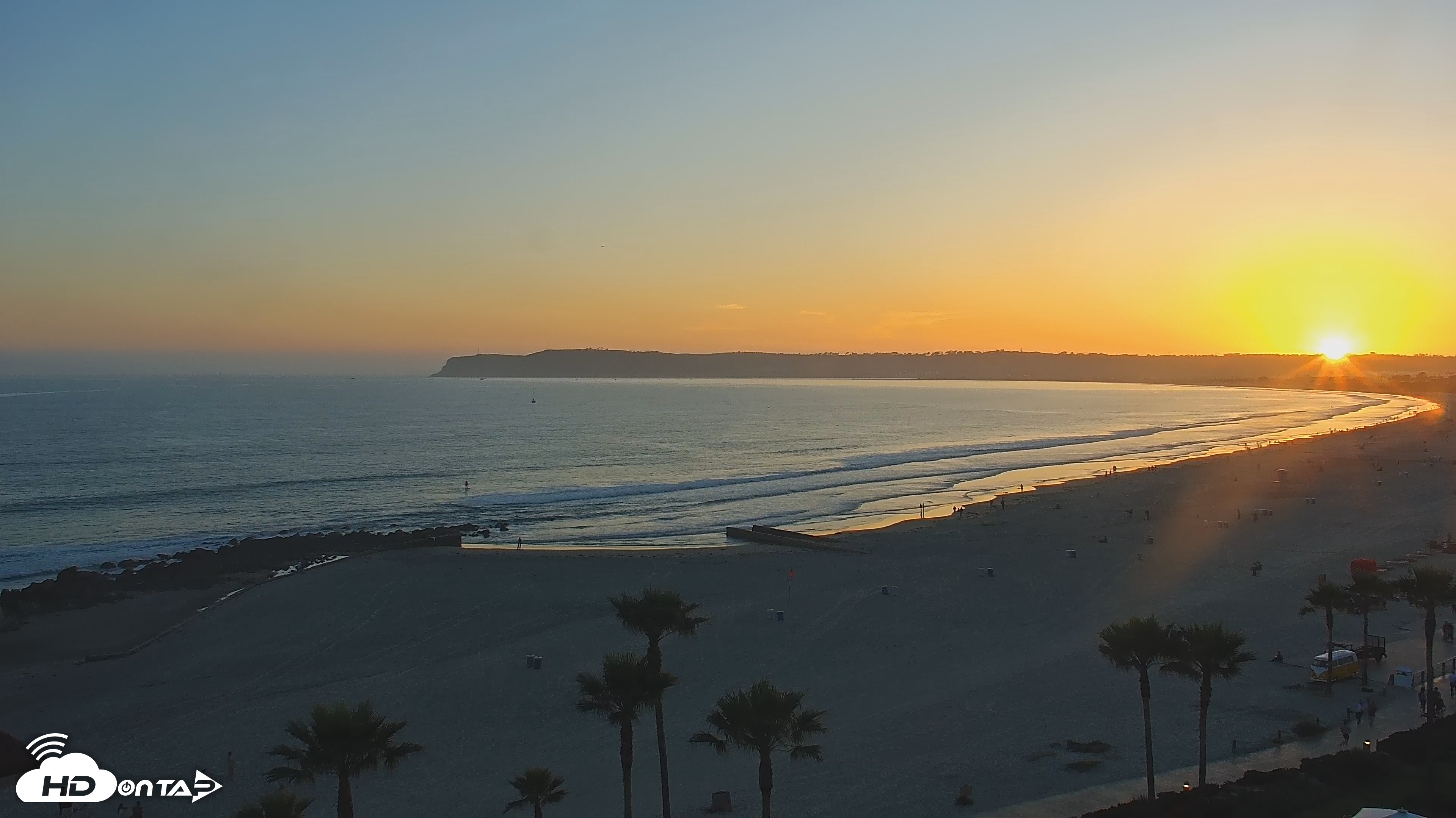 Snapshot of Hotel Del Coronado 4K Roaming Live Cam taken May 20, 2025, 7:38pm PDT