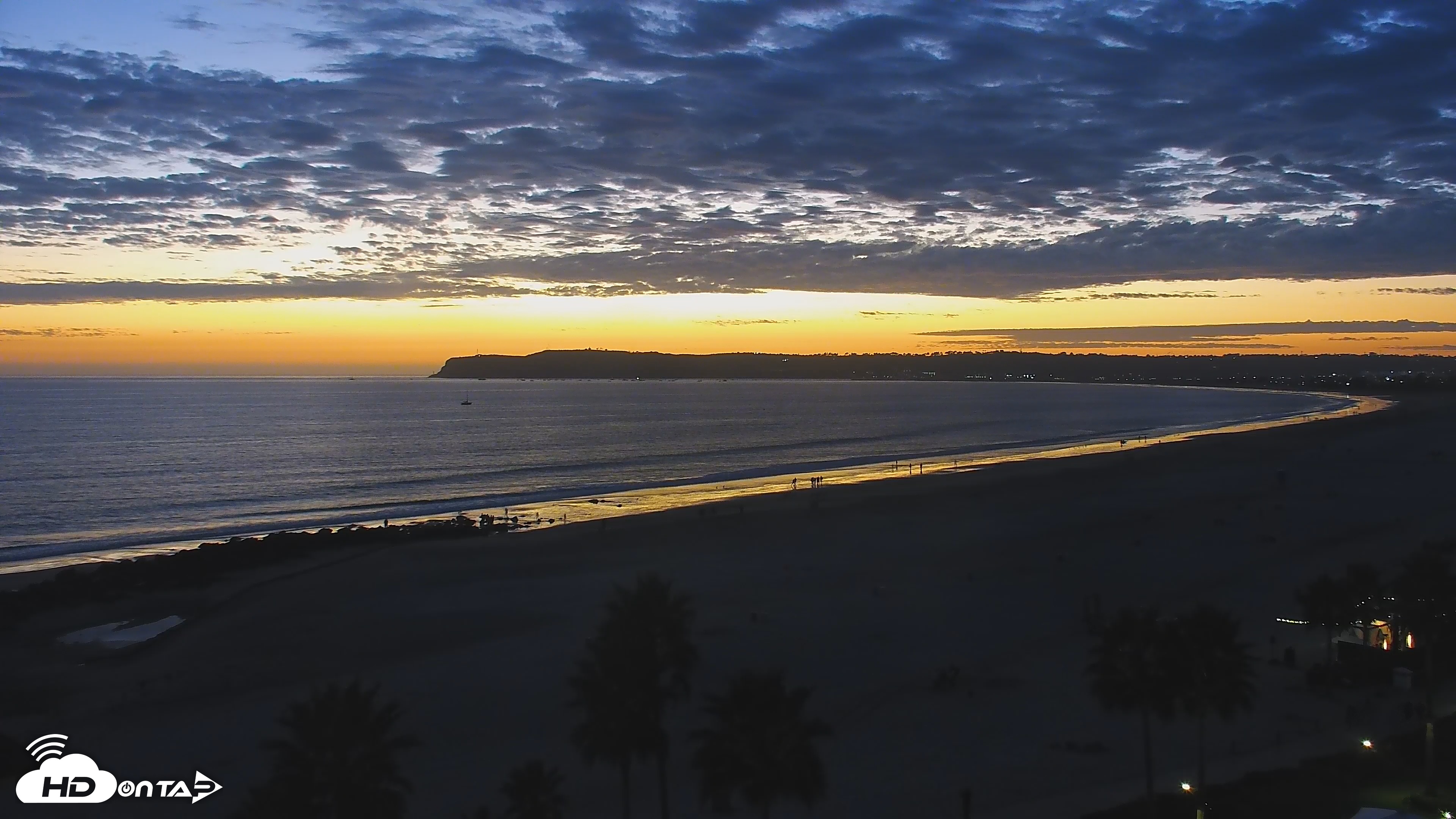 Snapshot of Hotel Del Coronado 4K Roaming Live Cam taken Oct 10, 2025, 6:44pm PDT