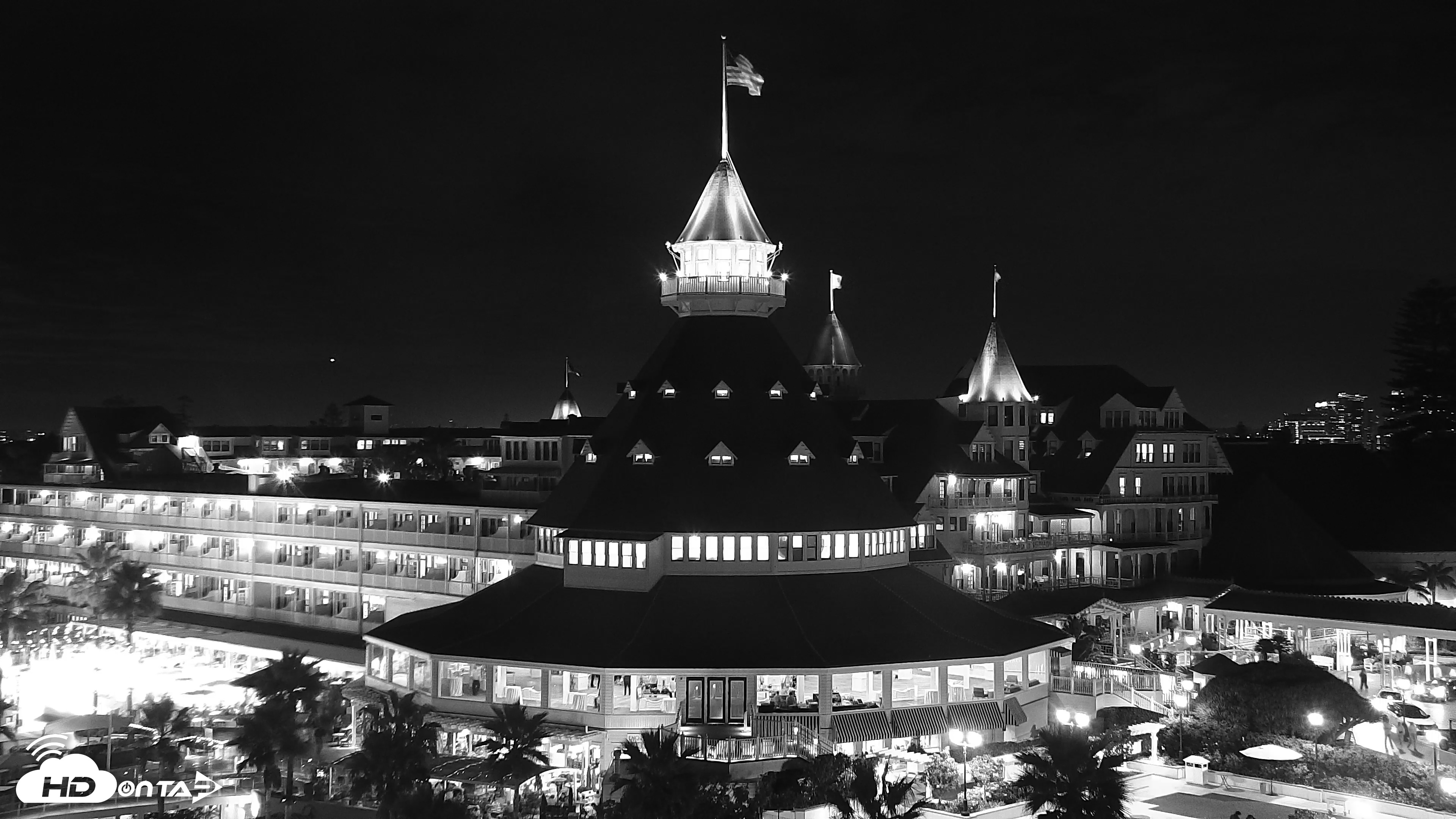 Snapshot of Hotel Del Coronado 4K Roaming Live Cam taken Oct 10, 2025, 7:11pm PDT