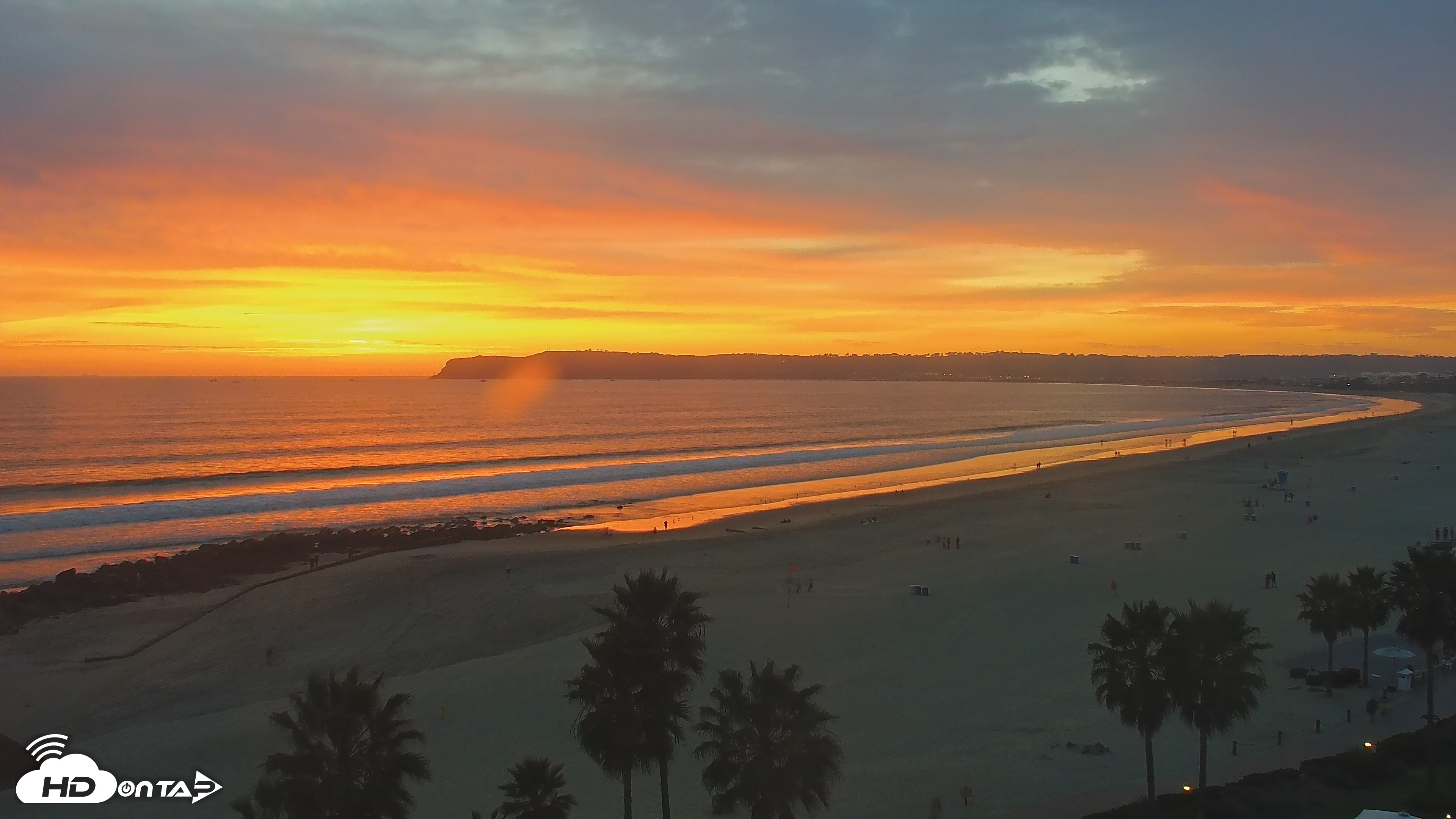 Snapshot of Hotel Del Coronado 4K Roaming Live Cam taken Feb 5, 2026, 5:32pm PST