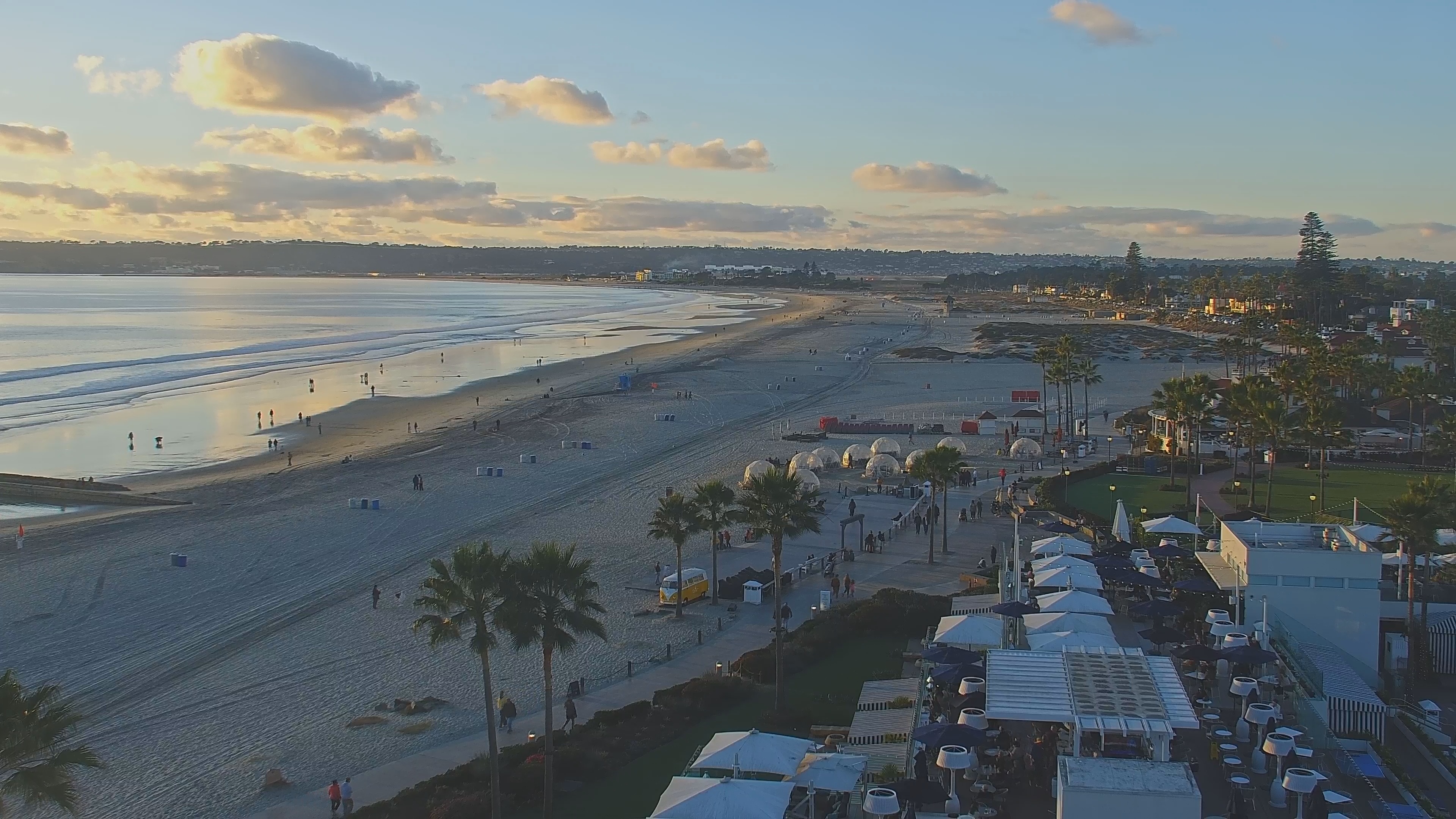 Snapshot of Hotel Del Coronado 4K Roaming Live Cam taken Jan 17, 2025, 4:43pm PST