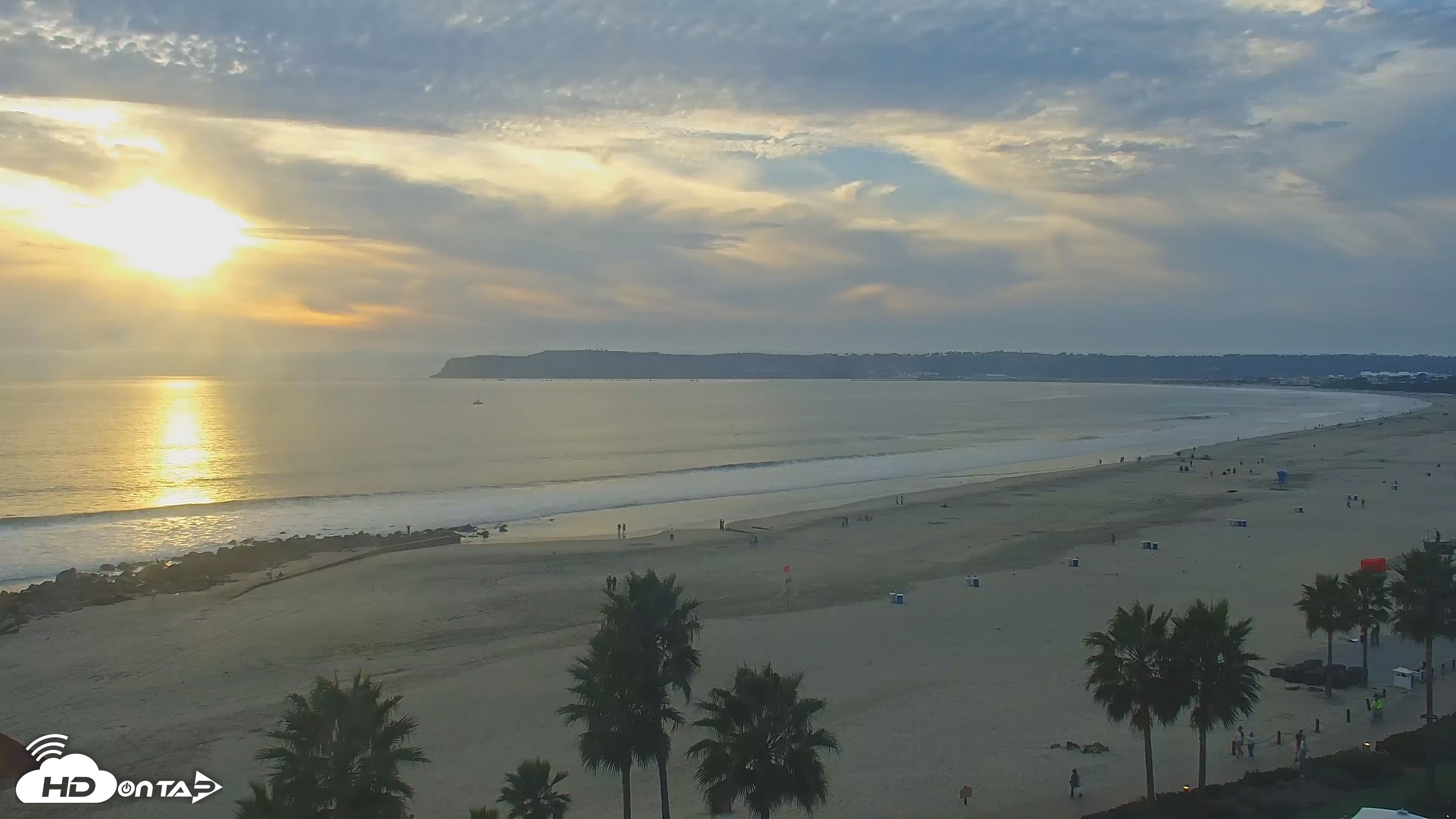 Snapshot of Hotel Del Coronado 4K Roaming Live Cam taken Nov 11, 2025, 4:19pm PST