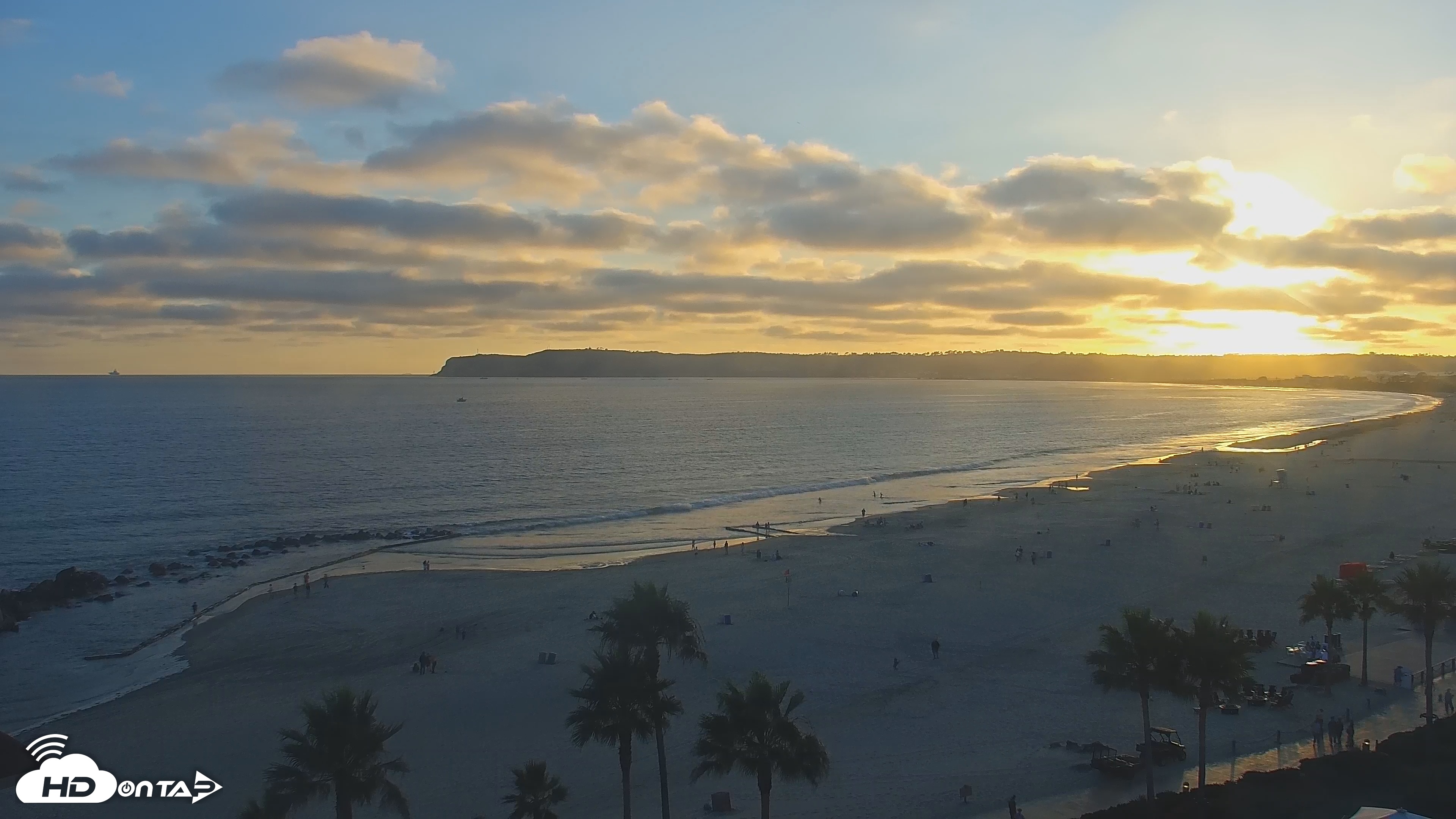 Snapshot of Hotel Del Coronado 4K Roaming Live Cam taken Jul 23, 2025, 7:28pm PDT