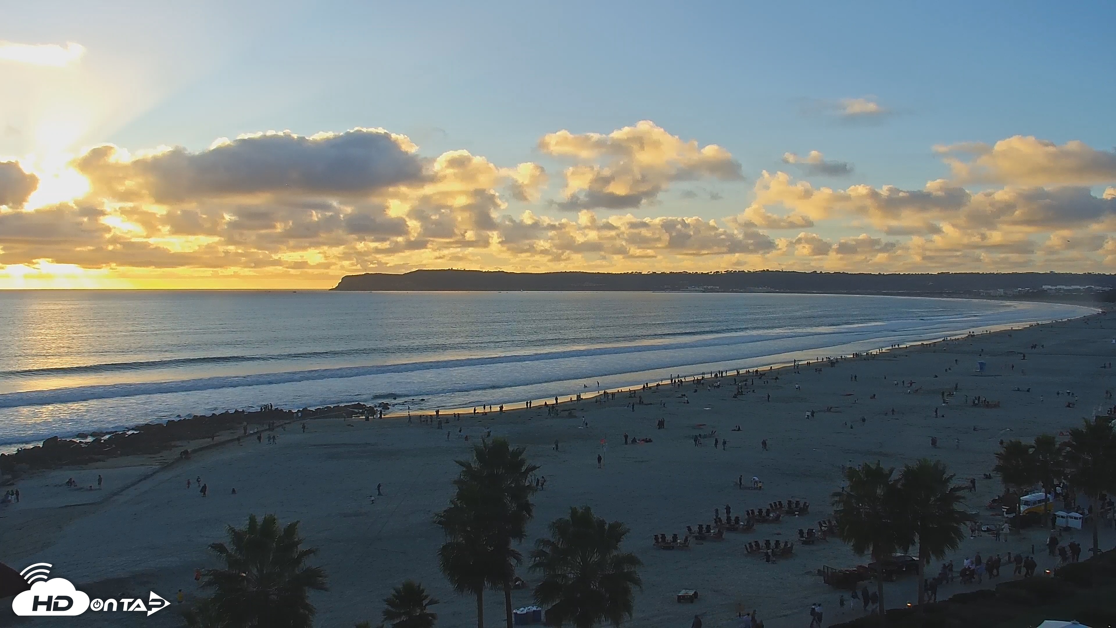 Snapshot of Hotel Del Coronado 4K Roaming Live Cam taken Dec 27, 2025, 4:23pm PST