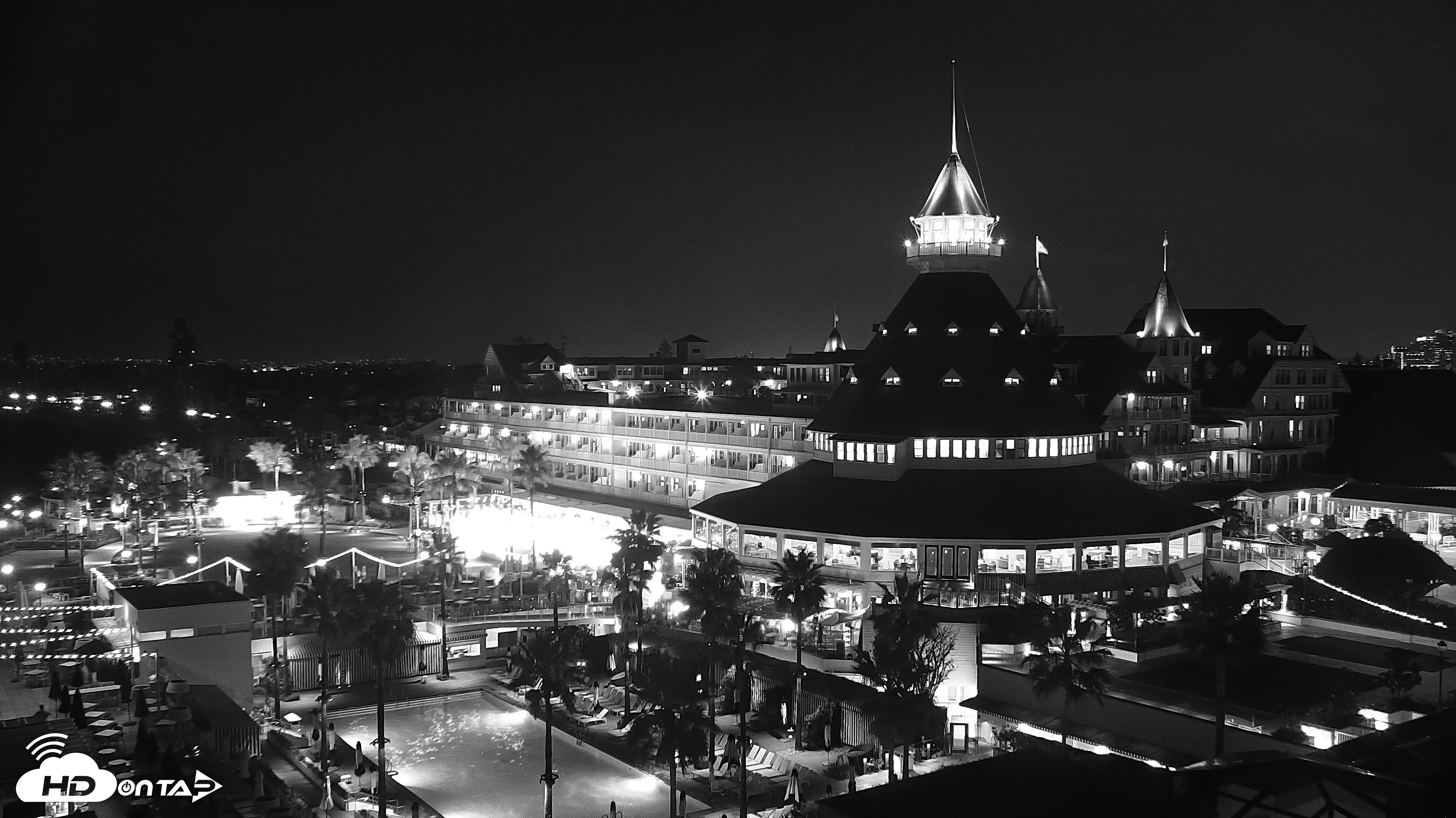 Snapshot of Hotel Del Coronado 4K Roaming Live Cam taken Oct 11, 2026, 8:25pm PDT