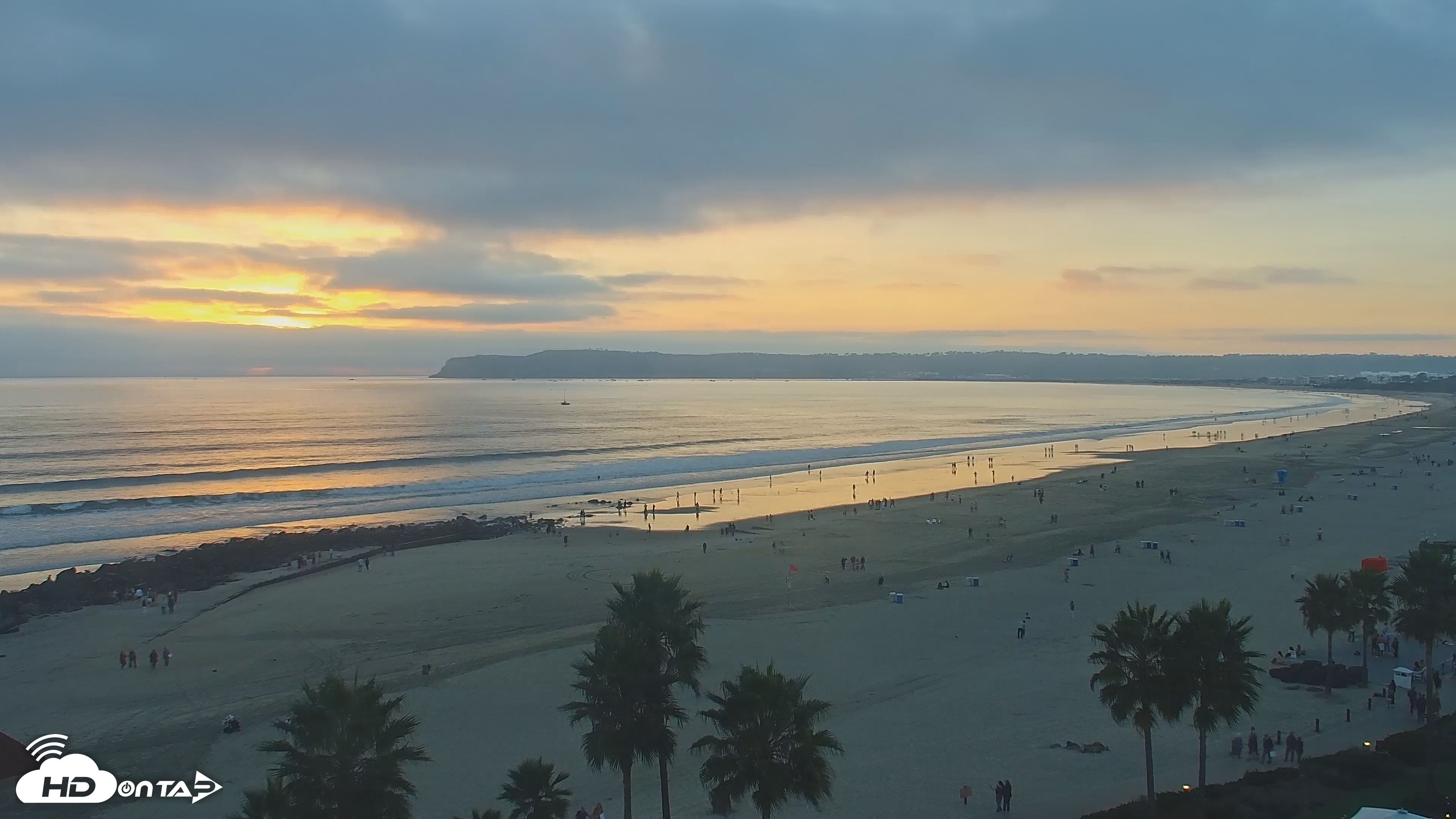 Snapshot of Hotel Del Coronado 4K Roaming Live Cam taken Nov 8, 2025, 4:44pm PST