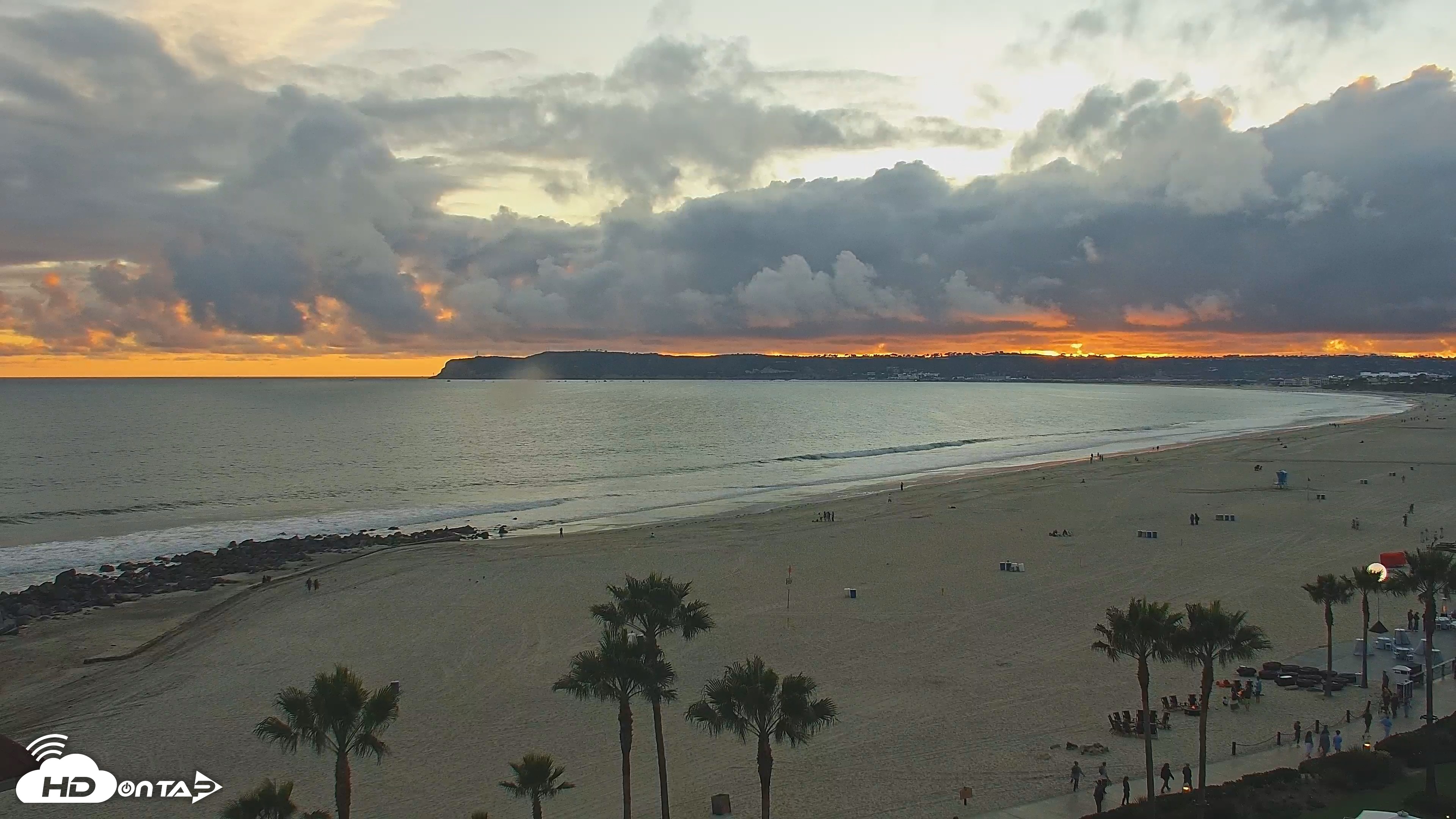 Snapshot of Hotel Del Coronado 4K Roaming Live Cam taken Apr 21, 2026, 7:17pm PDT