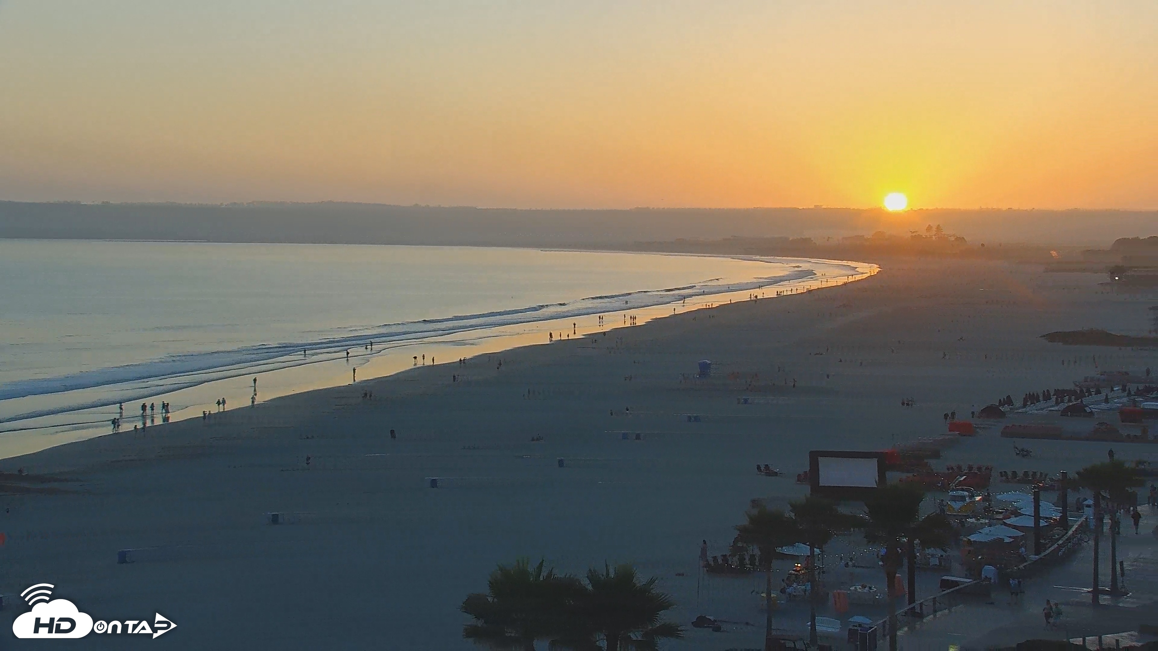 Snapshot of Hotel Del Coronado 4K Roaming Live Cam taken Jun 17, 2025, 7:52pm PDT