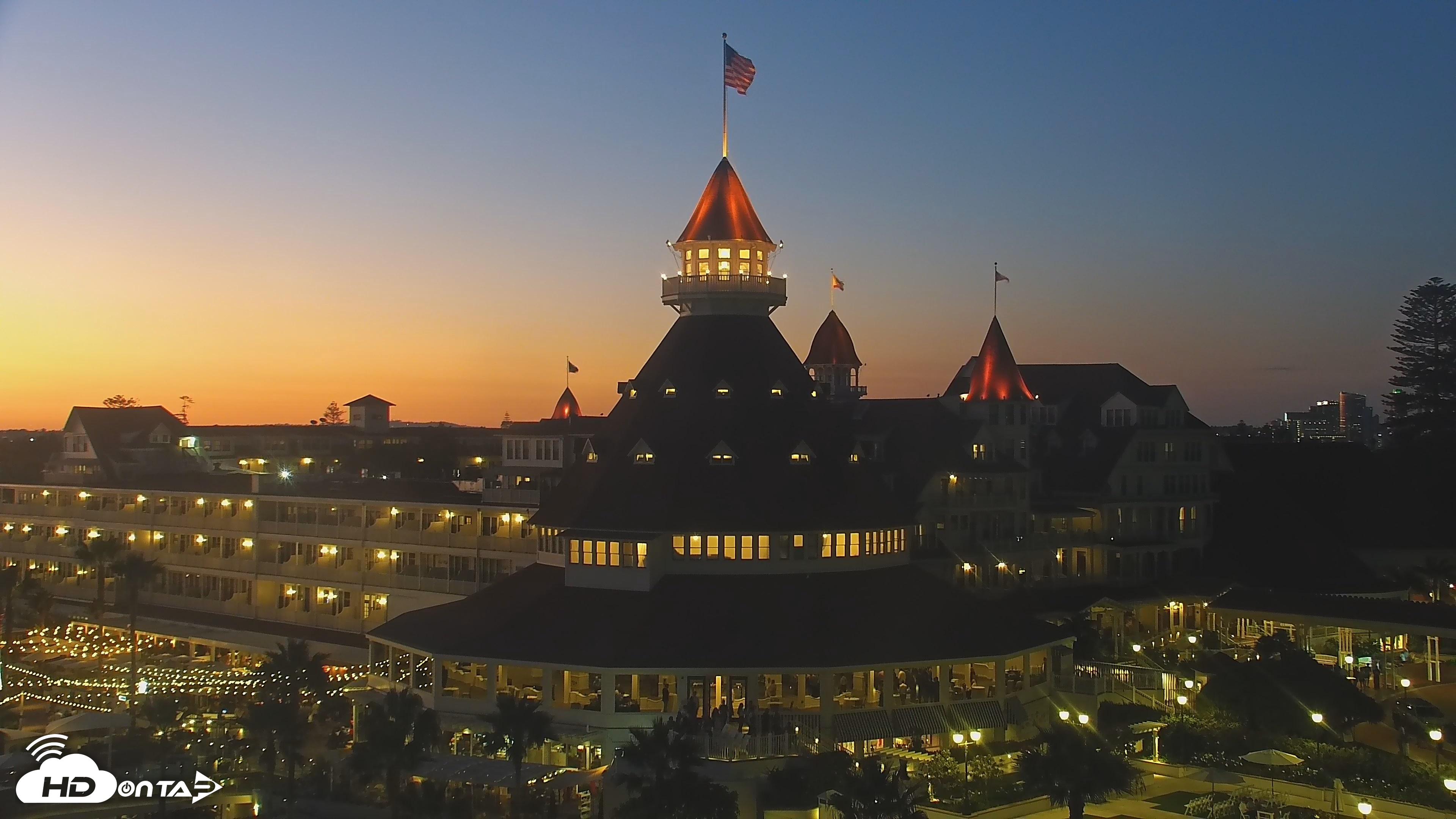 Snapshot of Hotel Del Coronado 4K Roaming Live Cam taken Jul 21, 2026, 8:21pm PDT