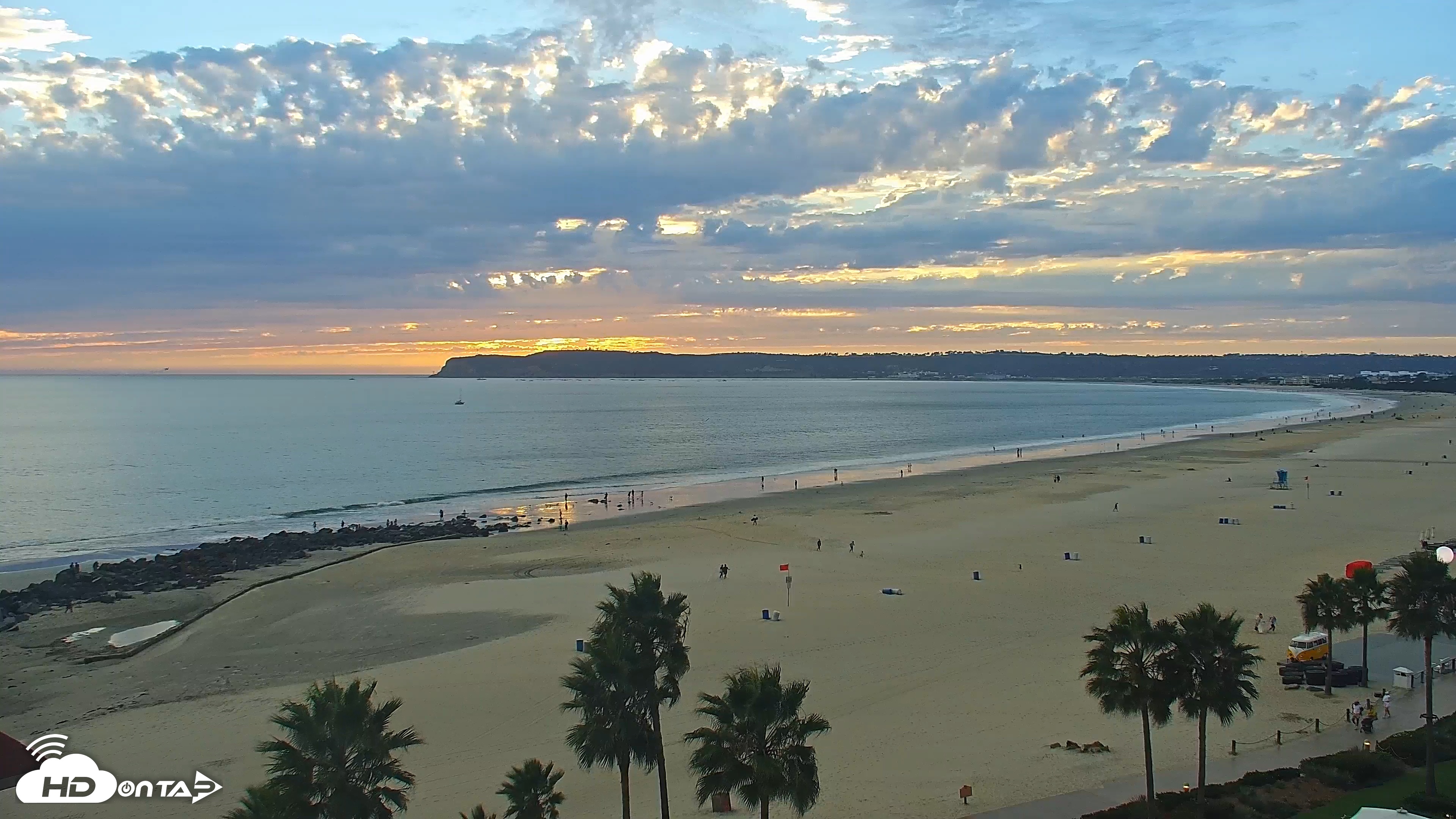 Snapshot of Hotel Del Coronado 4K Roaming Live Cam taken Oct 9, 2025, 6:03pm PDT