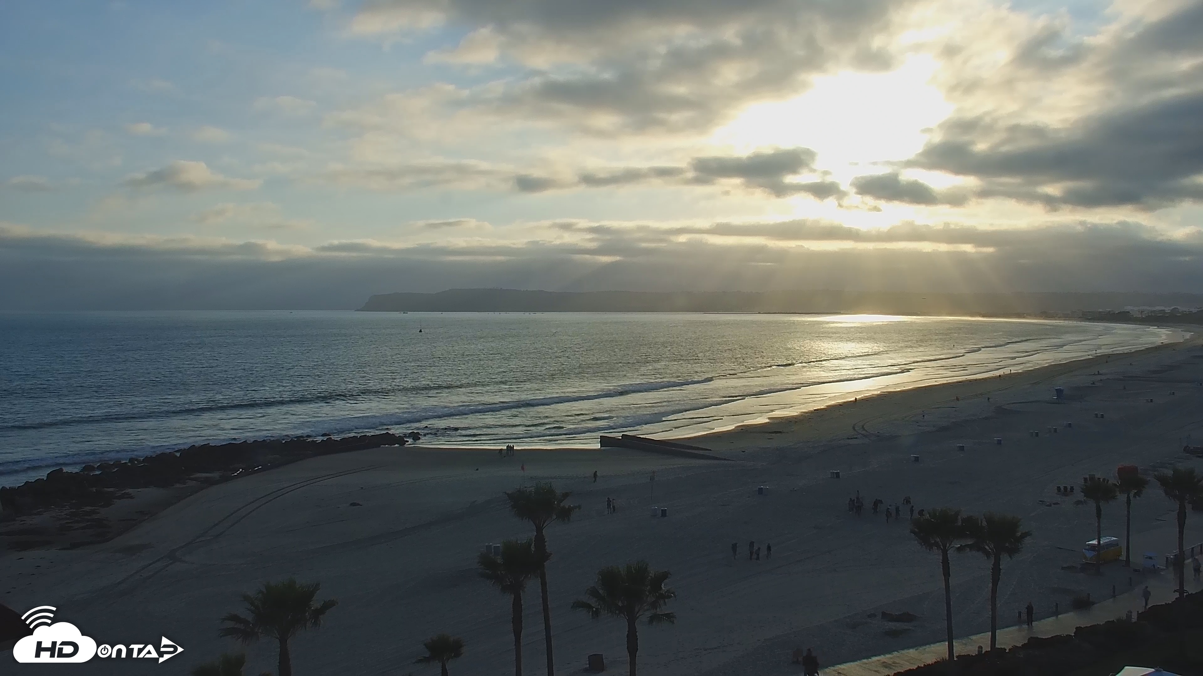 Snapshot of Hotel Del Coronado 4K Roaming Live Cam taken Apr 30, 2025, 6:41pm PDT
