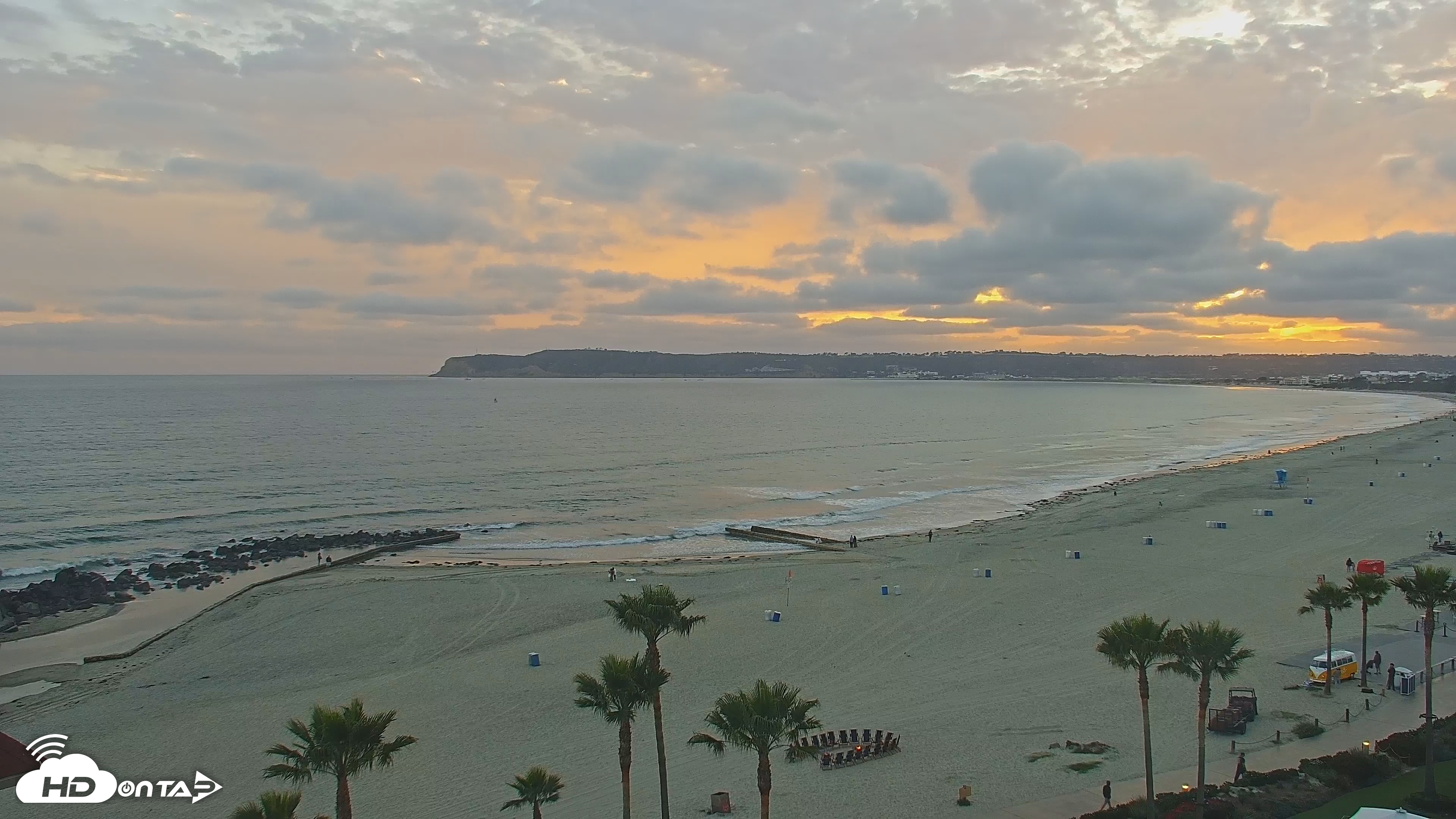 Snapshot of Hotel Del Coronado 4K Roaming Live Cam taken May 12, 2025, 7:25pm PDT