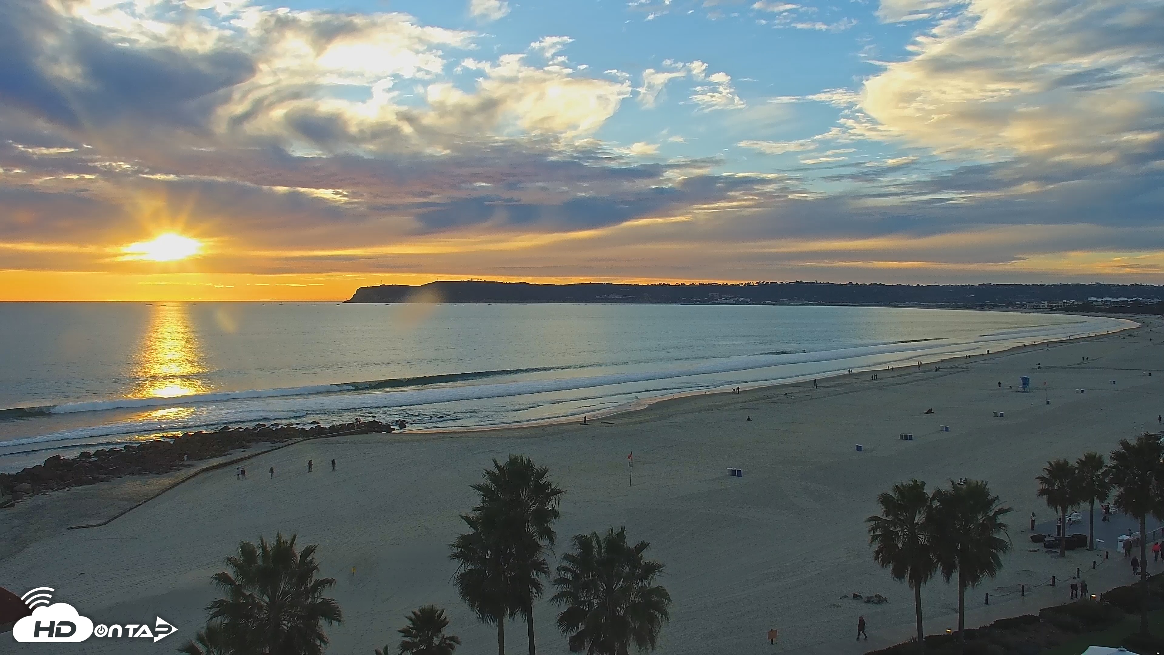 Snapshot of Hotel Del Coronado 4K Roaming Live Cam taken Jan 27, 2026, 5:00pm PST