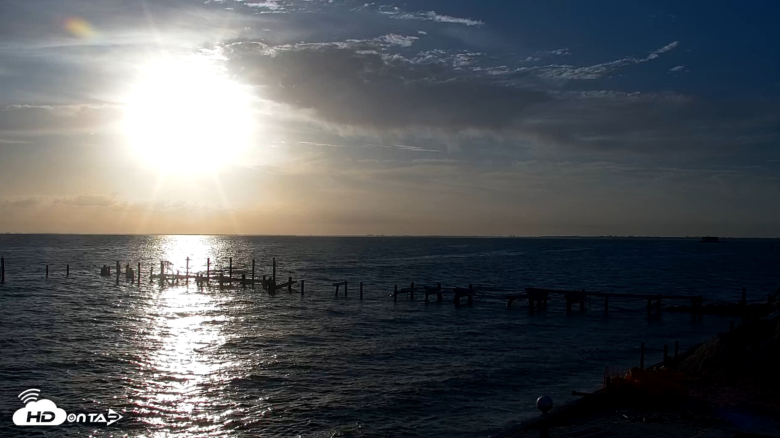 Snapshot of Rod & Reel Pier Live Webcam taken May 2, 2025, 7:32am EDT