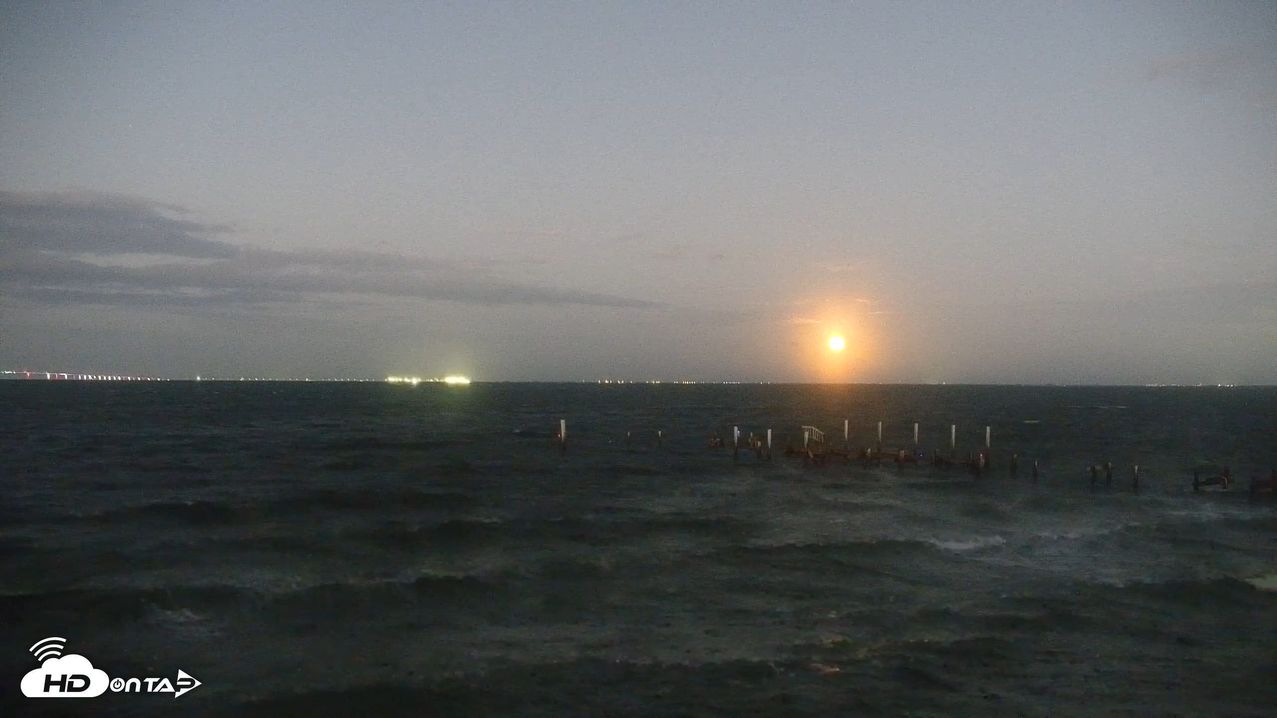 Snapshot of Rod & Reel Pier Live Webcam taken Oct 7, 2025, 7:42pm EDT