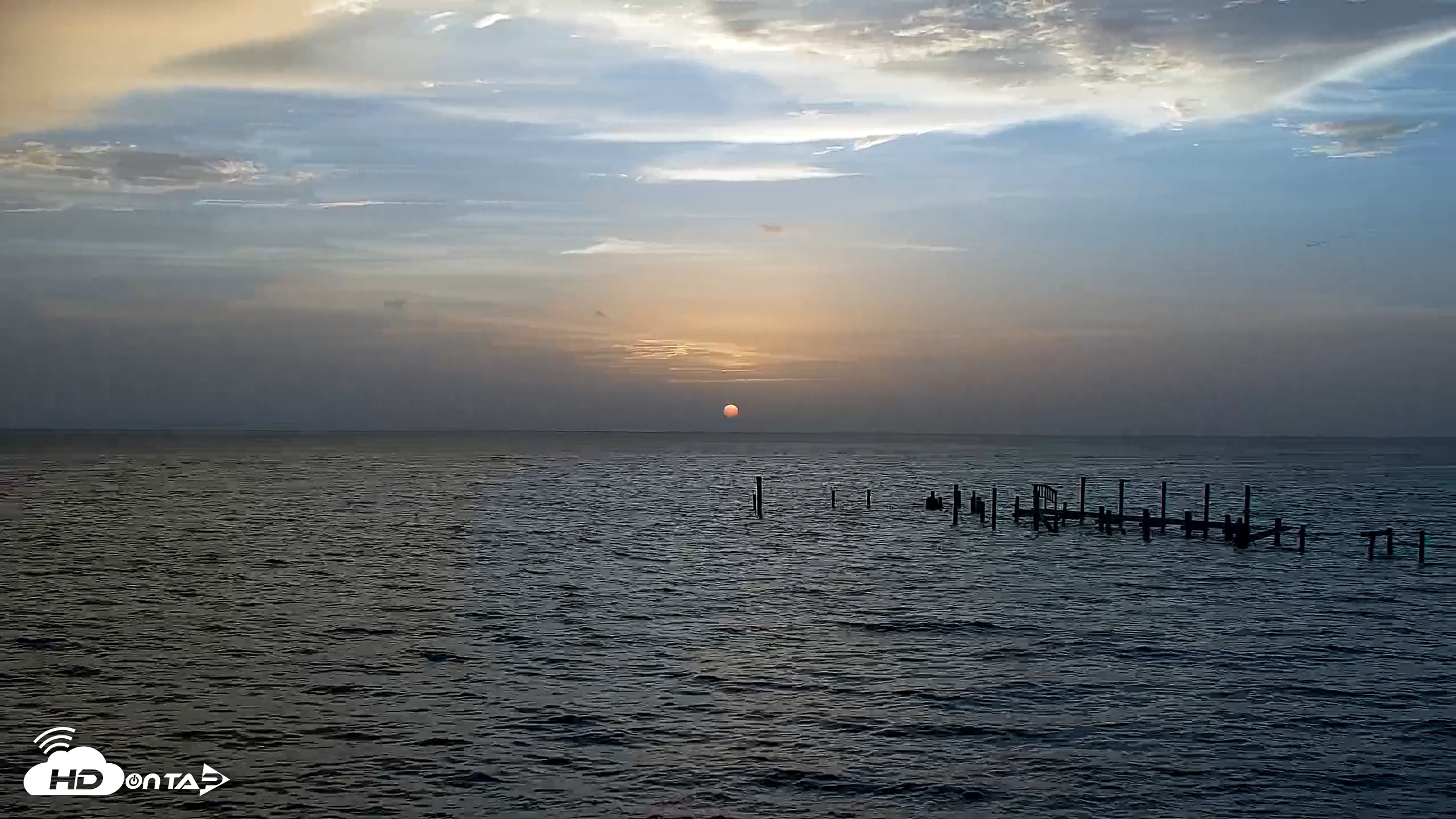 Snapshot of Rod & Reel Pier Live Webcam taken Jun 13, 2025, 6:42am EDT