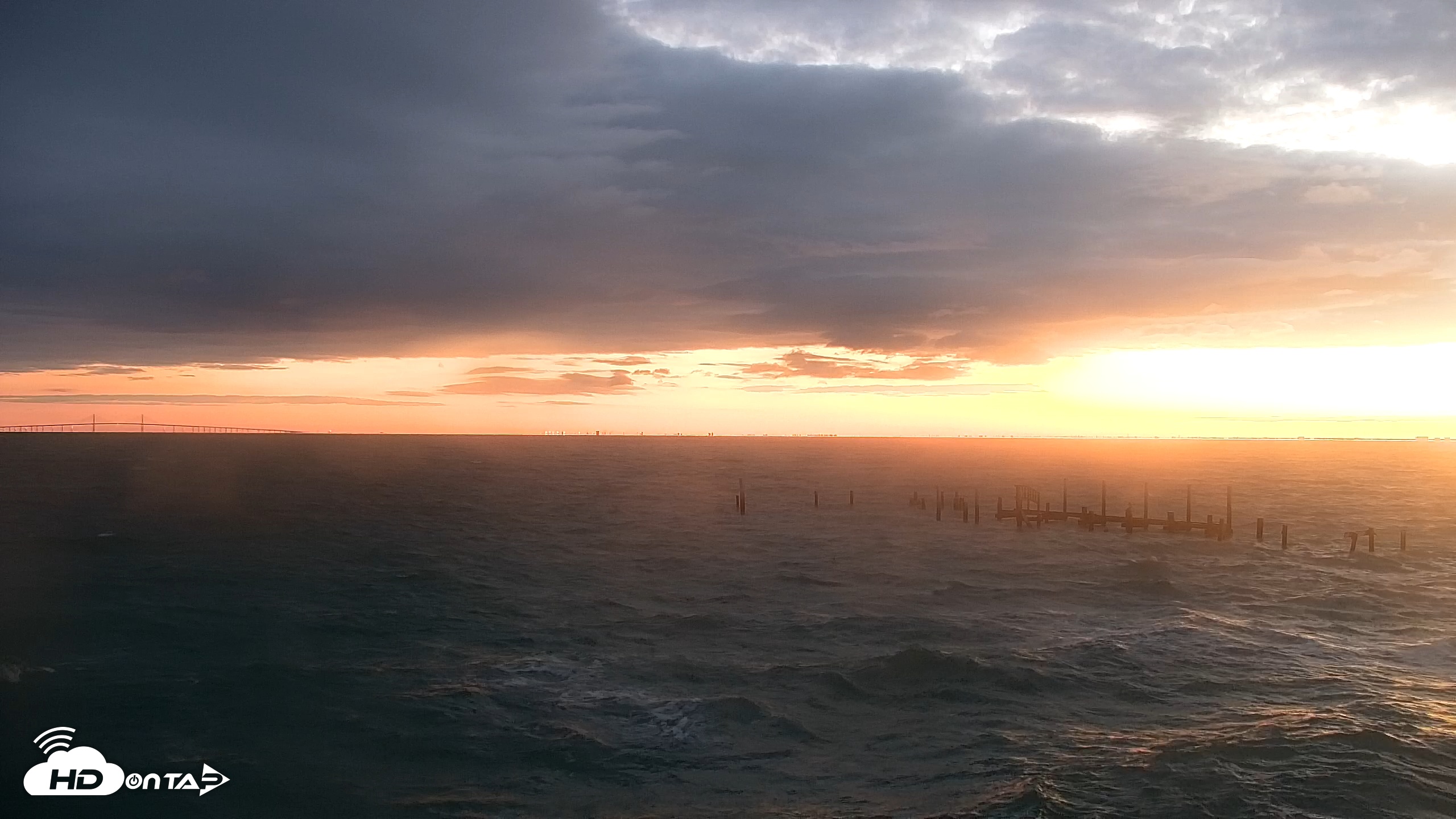 Snapshot of Rod & Reel Pier Live Webcam taken Oct 31, 2025, 7:24am EDT