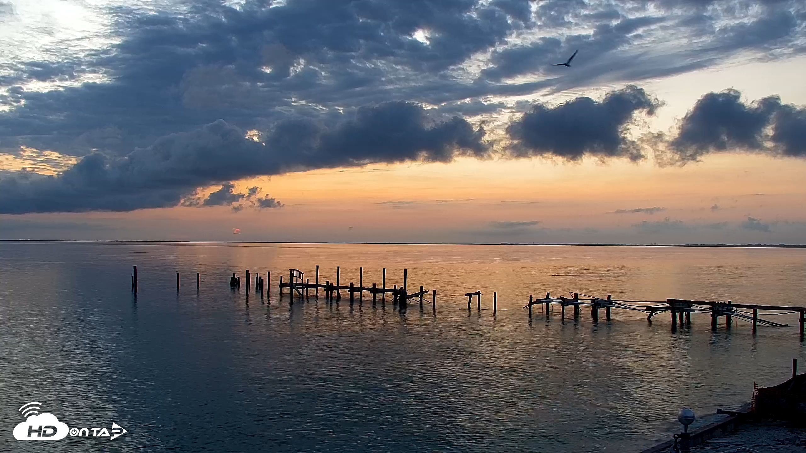 Snapshot of Rod & Reel Pier Live Webcam taken May 5, 2025, 6:39am EDT