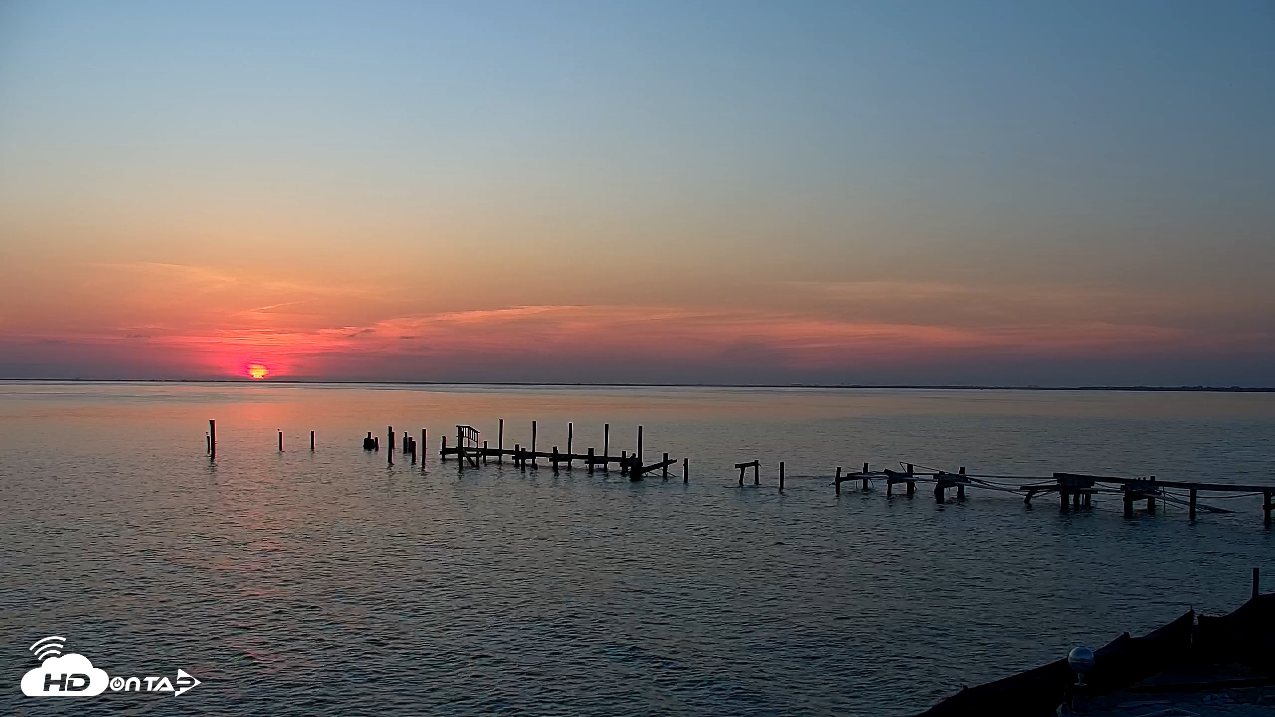 Snapshot of Rod & Reel Pier Live Webcam taken May 21, 2025, 6:41am EDT