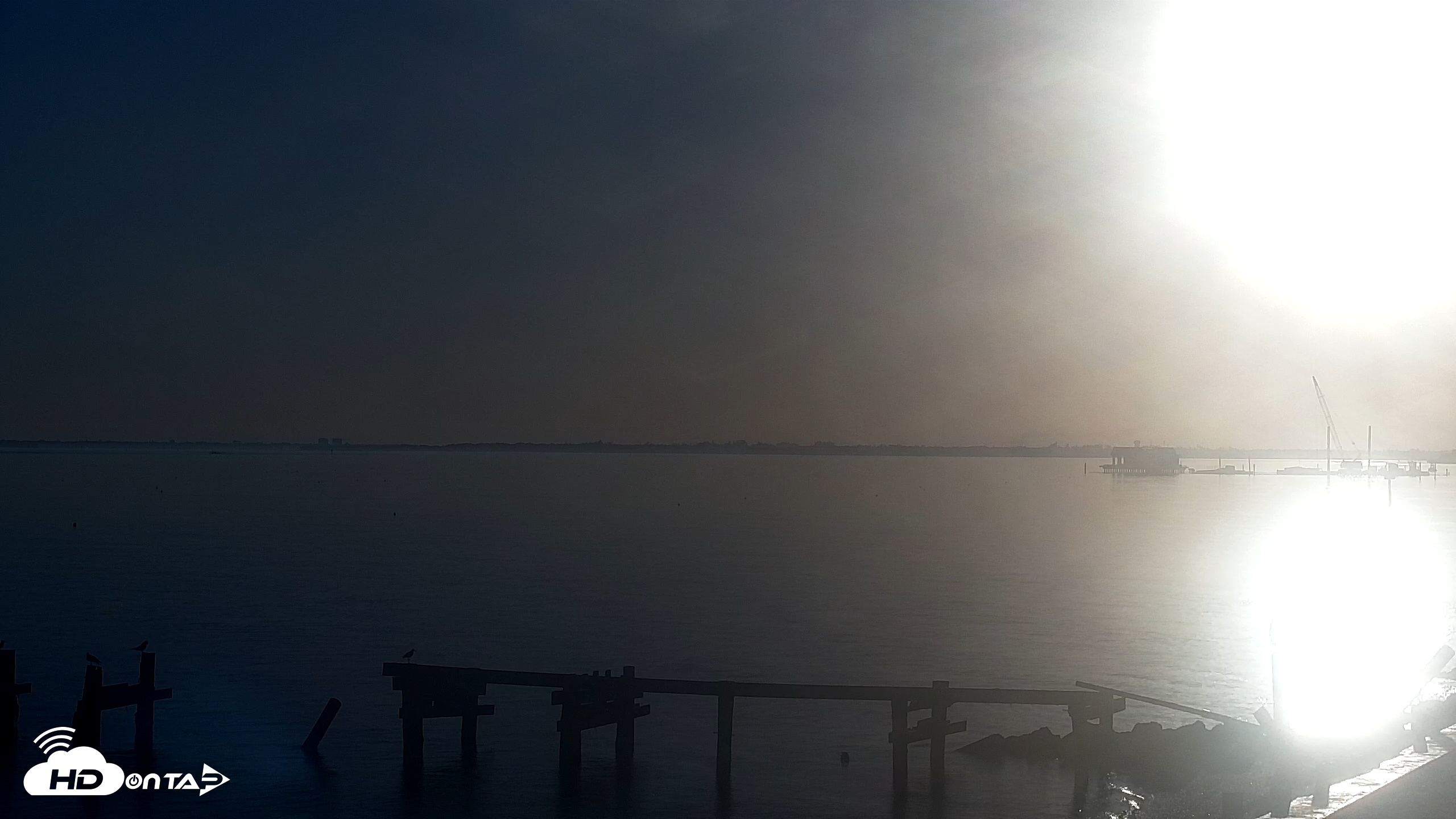 Snapshot of Rod & Reel Pier Live Webcam taken Nov 17, 2025, 7:27am EST