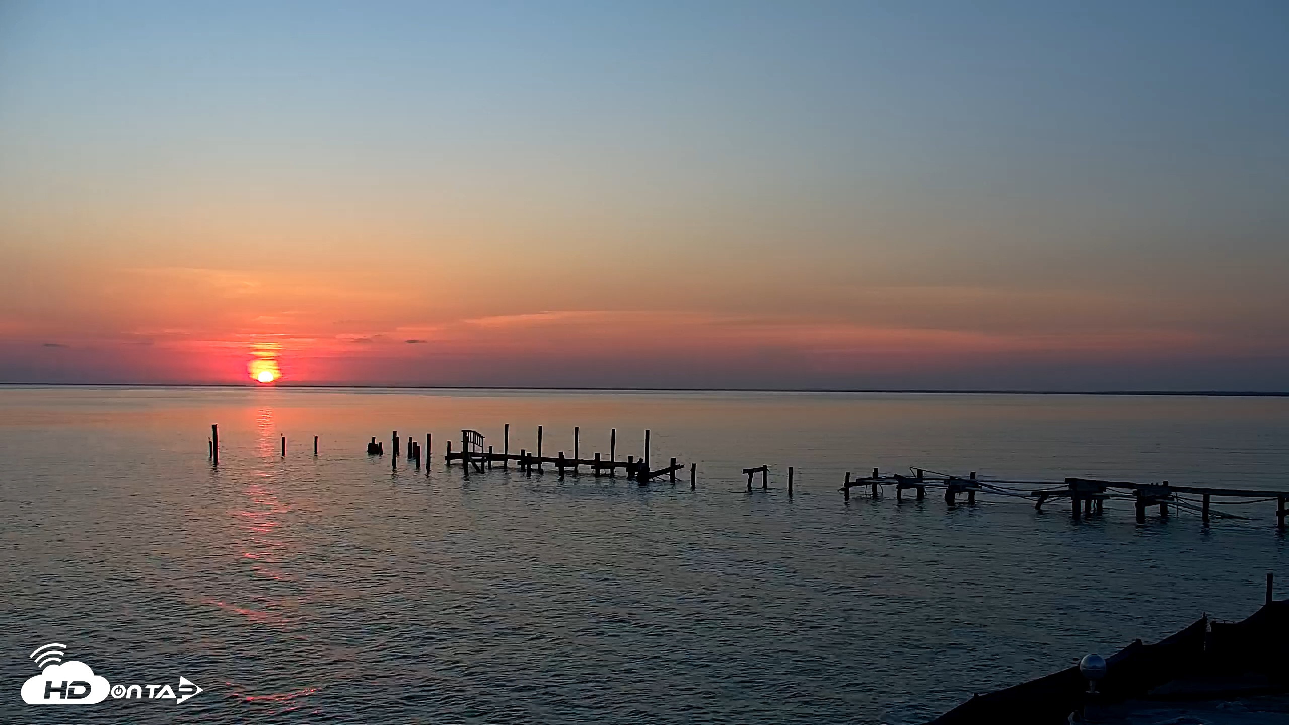 Snapshot of Rod & Reel Pier Live Webcam taken May 21, 2025, 6:42am EDT