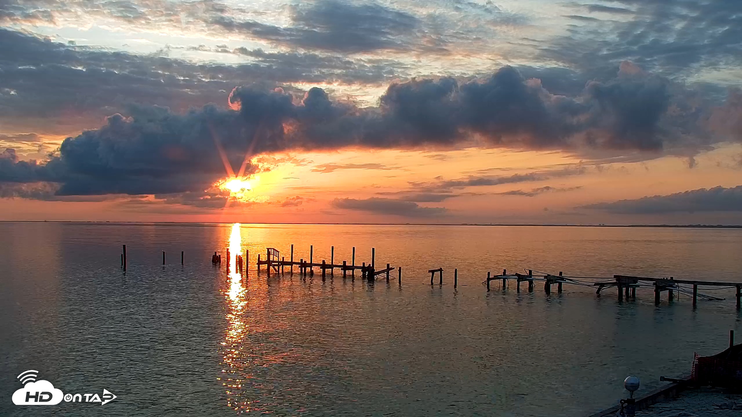 Snapshot of Rod & Reel Pier Live Webcam taken May 5, 2025, 7:03am EDT