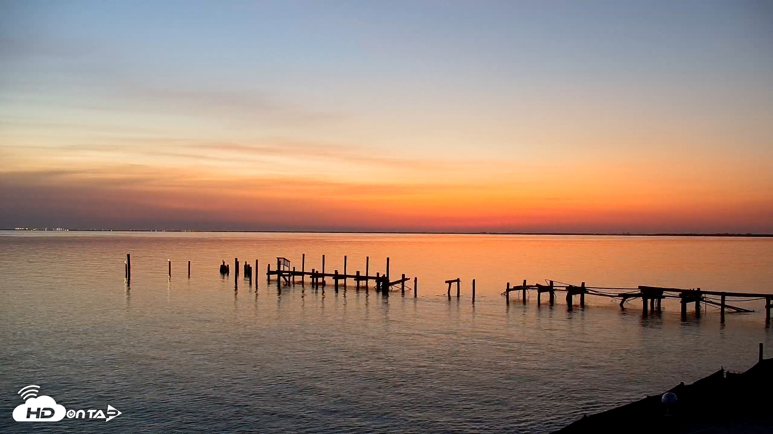 Snapshot of Rod & Reel Pier Live Webcam taken May 17, 2025, 6:14am EDT