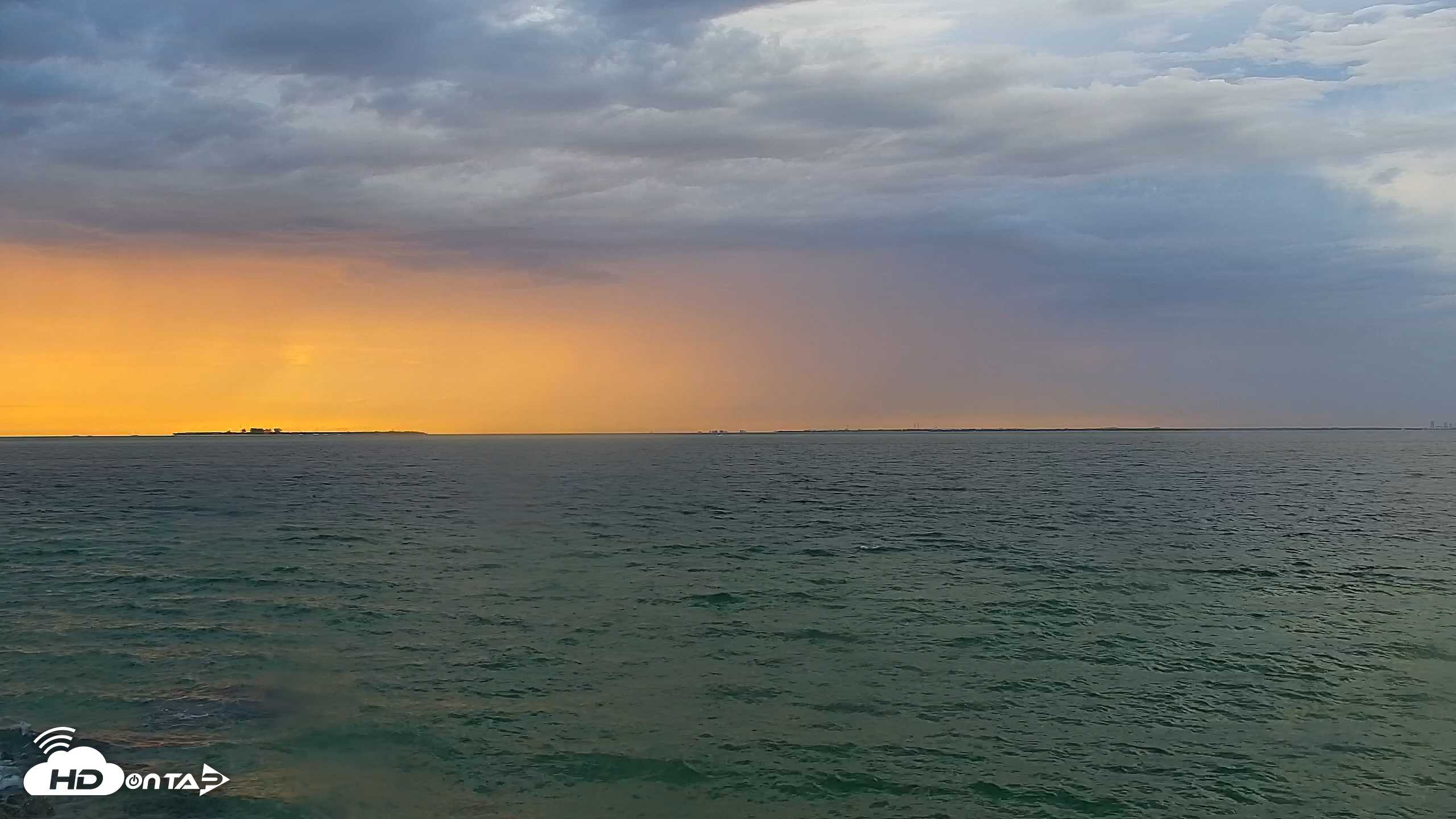 Snapshot of Rod & Reel Pier Live Webcam taken Oct 19, 2025, 6:45pm EDT
