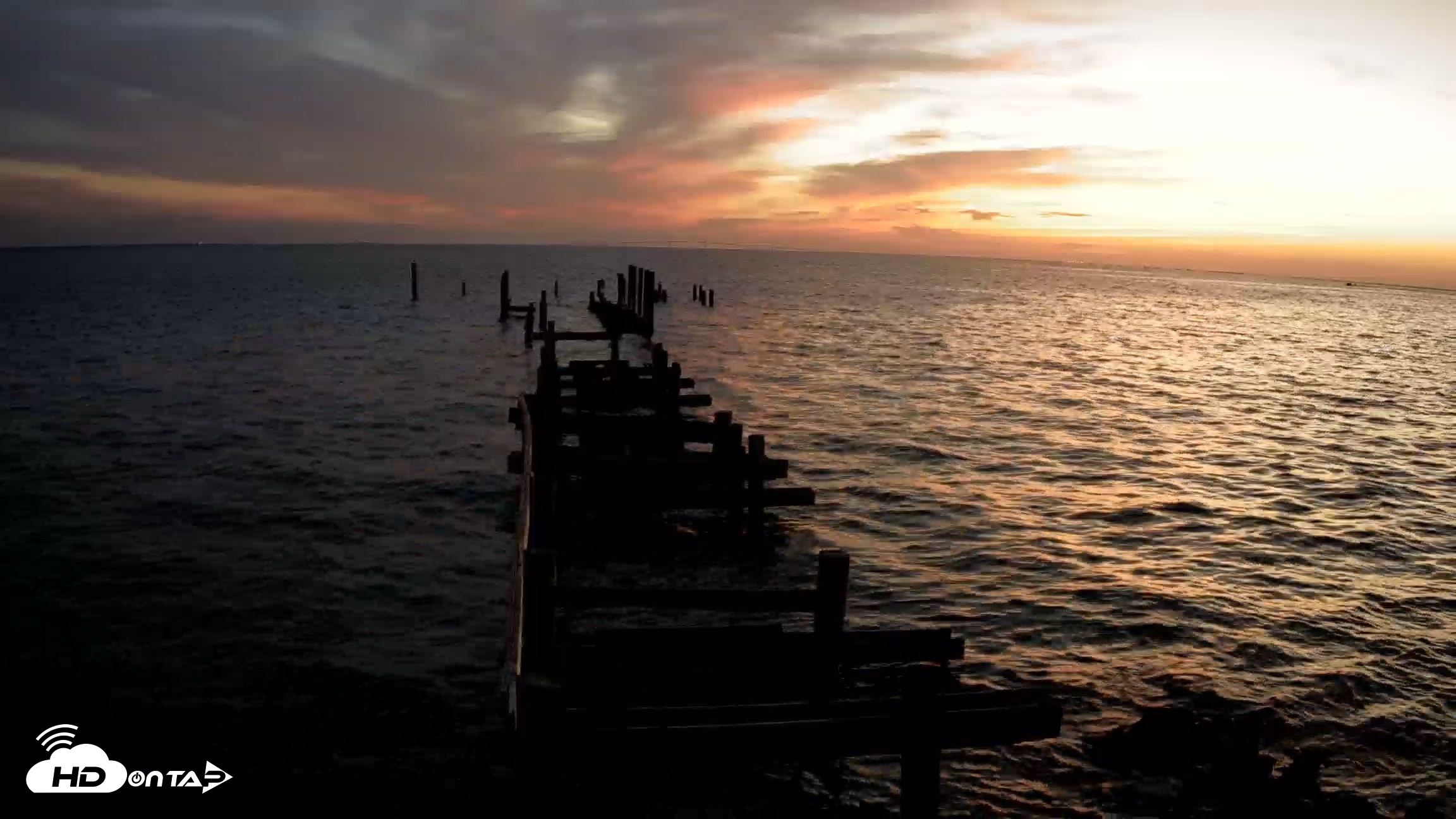 Snapshot of Rod & Reel Pier Live Webcam taken Jul 25, 2026, 6:33am EDT