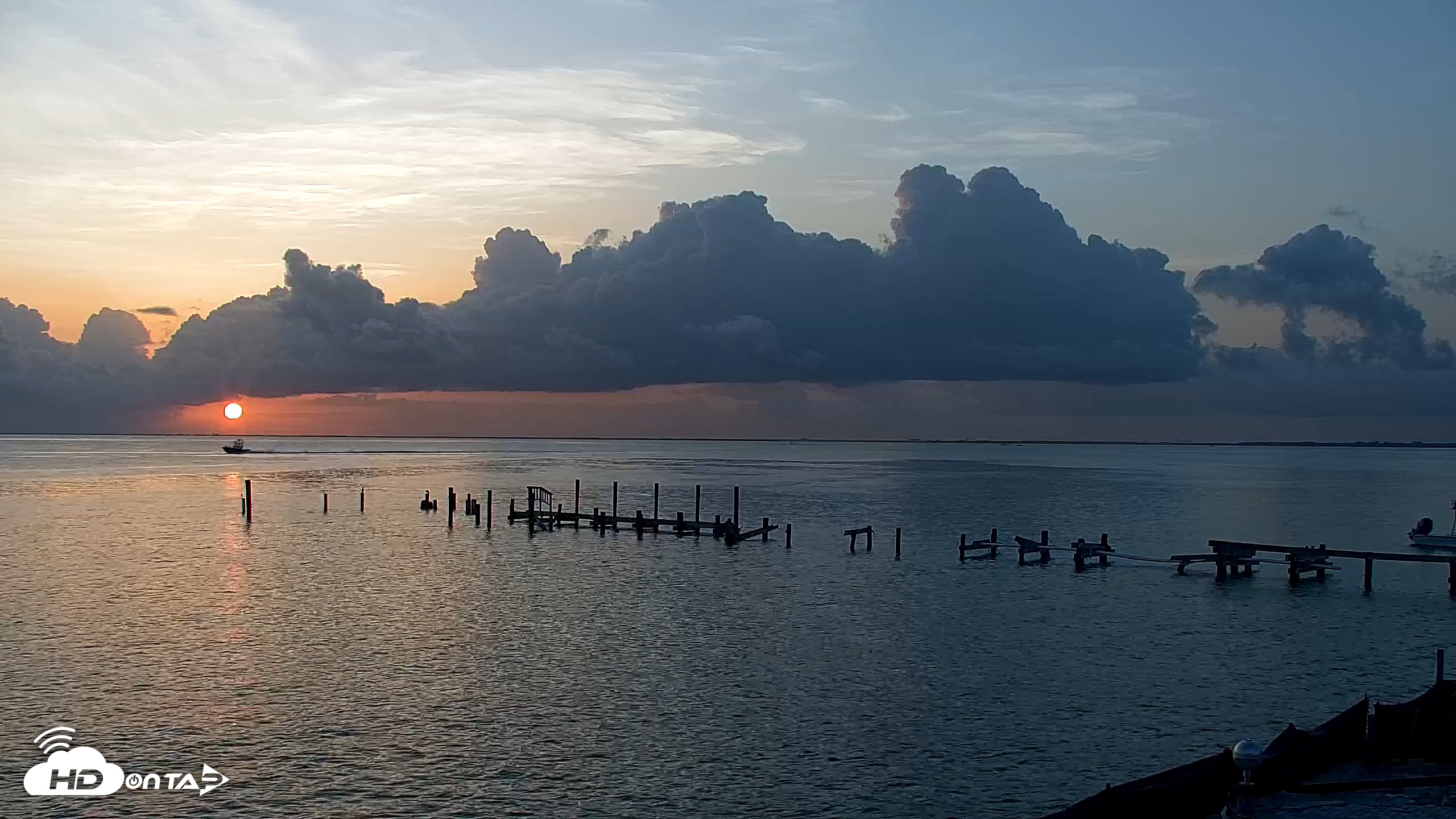 Snapshot of Rod & Reel Pier Live Webcam taken Jun 7, 2025, 6:41am EDT