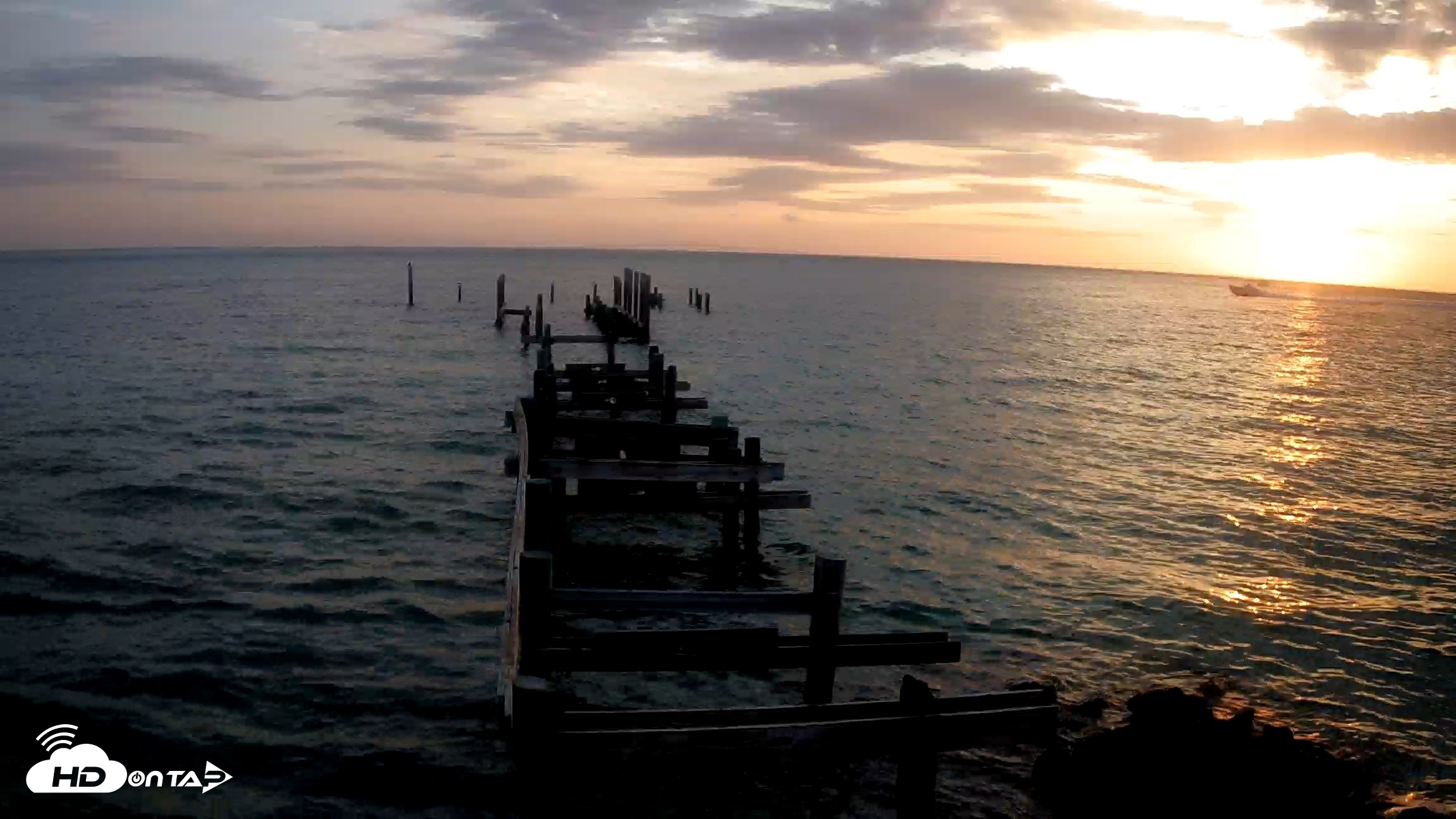 Snapshot of Rod & Reel Pier Live Webcam taken May 9, 2026, 6:59am EDT