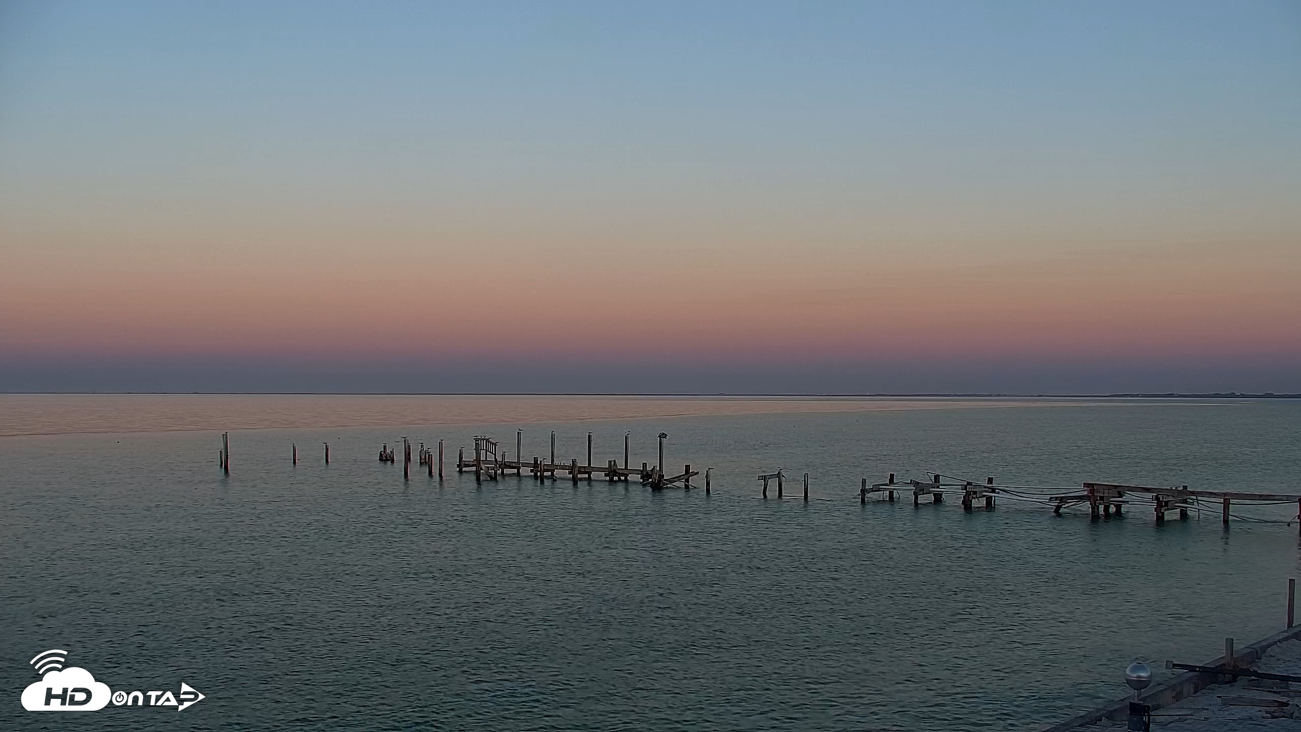 Snapshot of Rod & Reel Pier Live Webcam taken Feb 7, 2025, 6:13pm EST