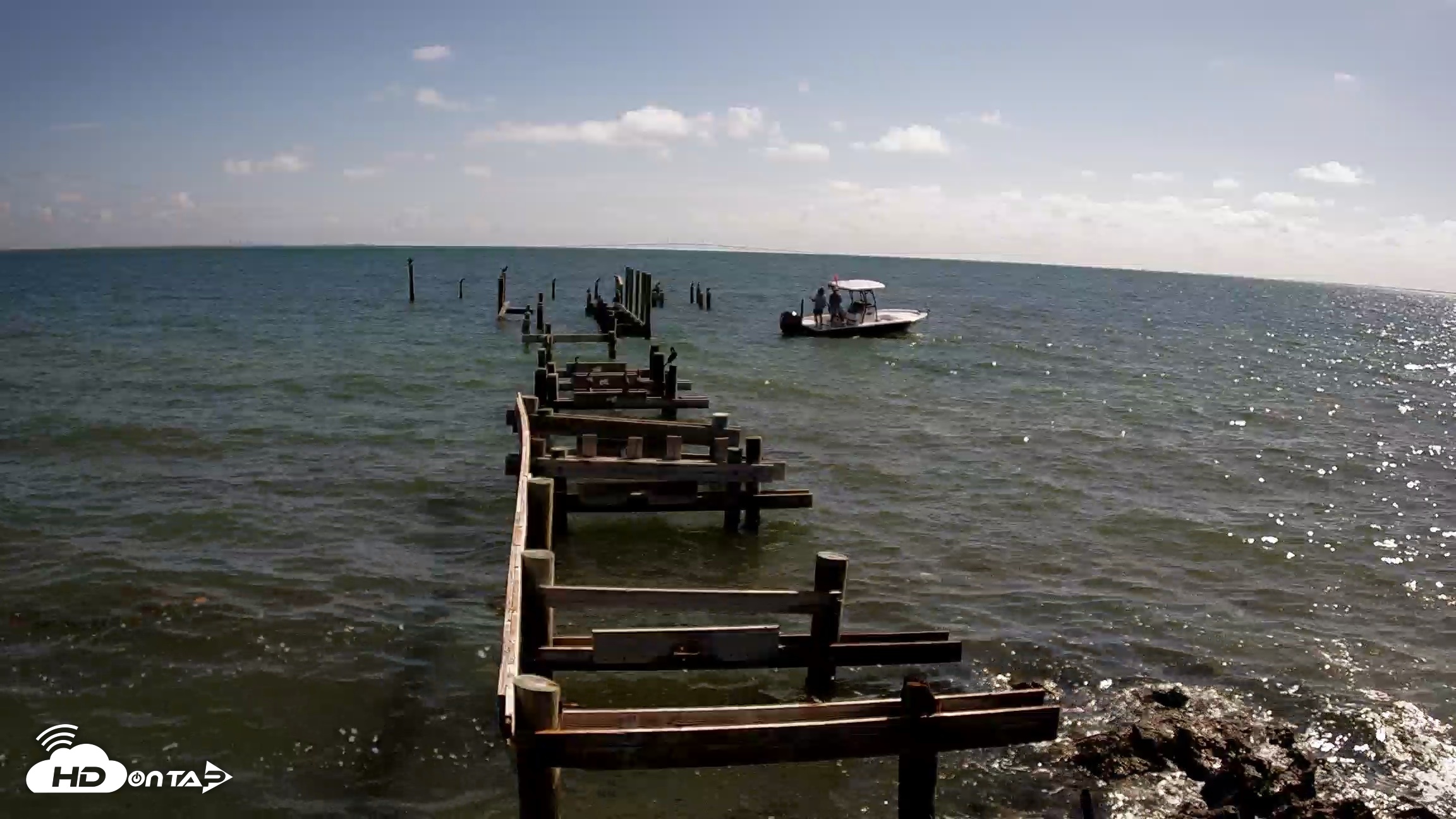 Snapshot of Rod & Reel Pier Live Webcam taken May 20, 2026, 10:05am EDT