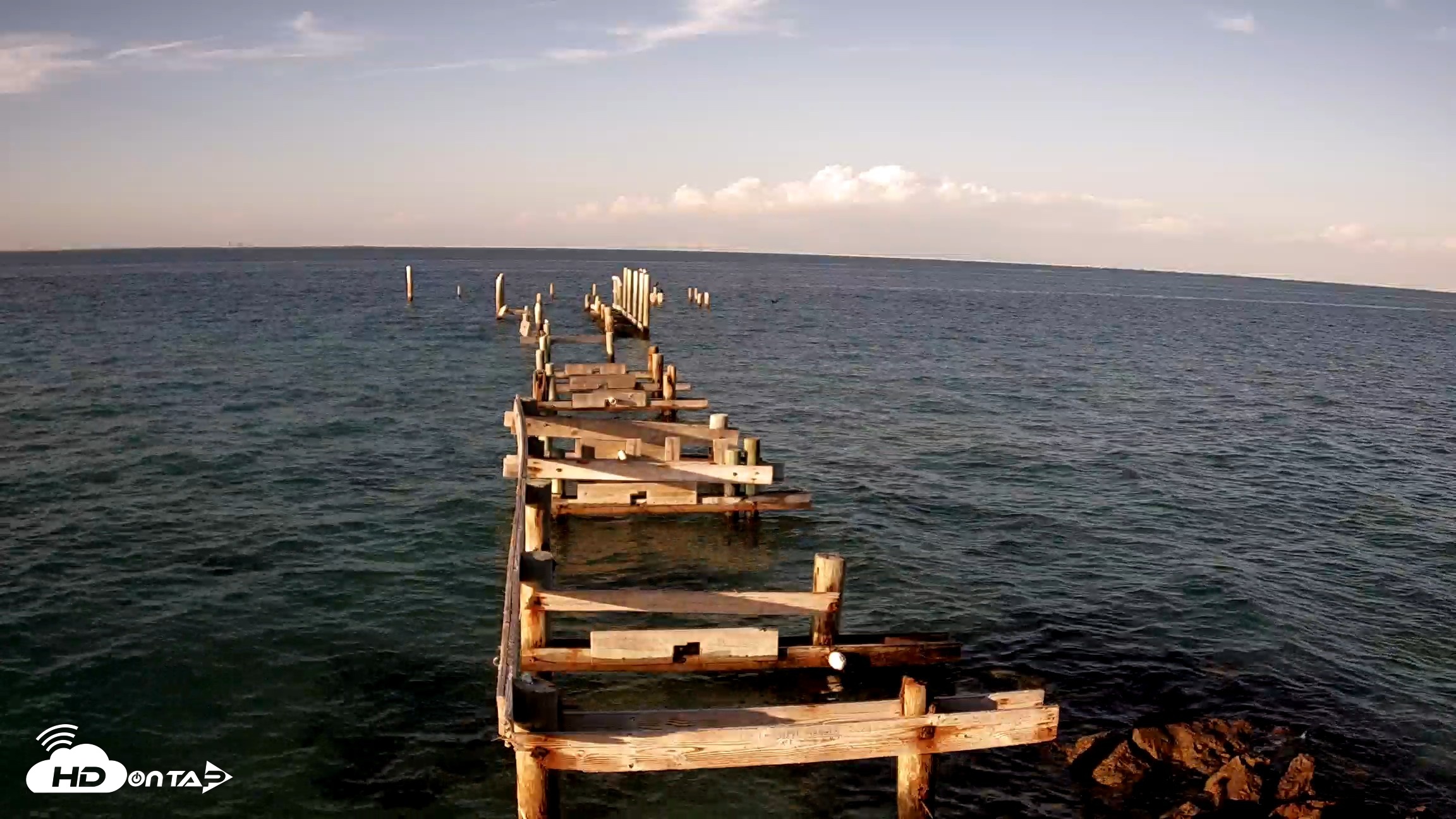 Snapshot of Rod & Reel Pier Live Webcam taken Apr 24, 2026, 7:12pm EDT