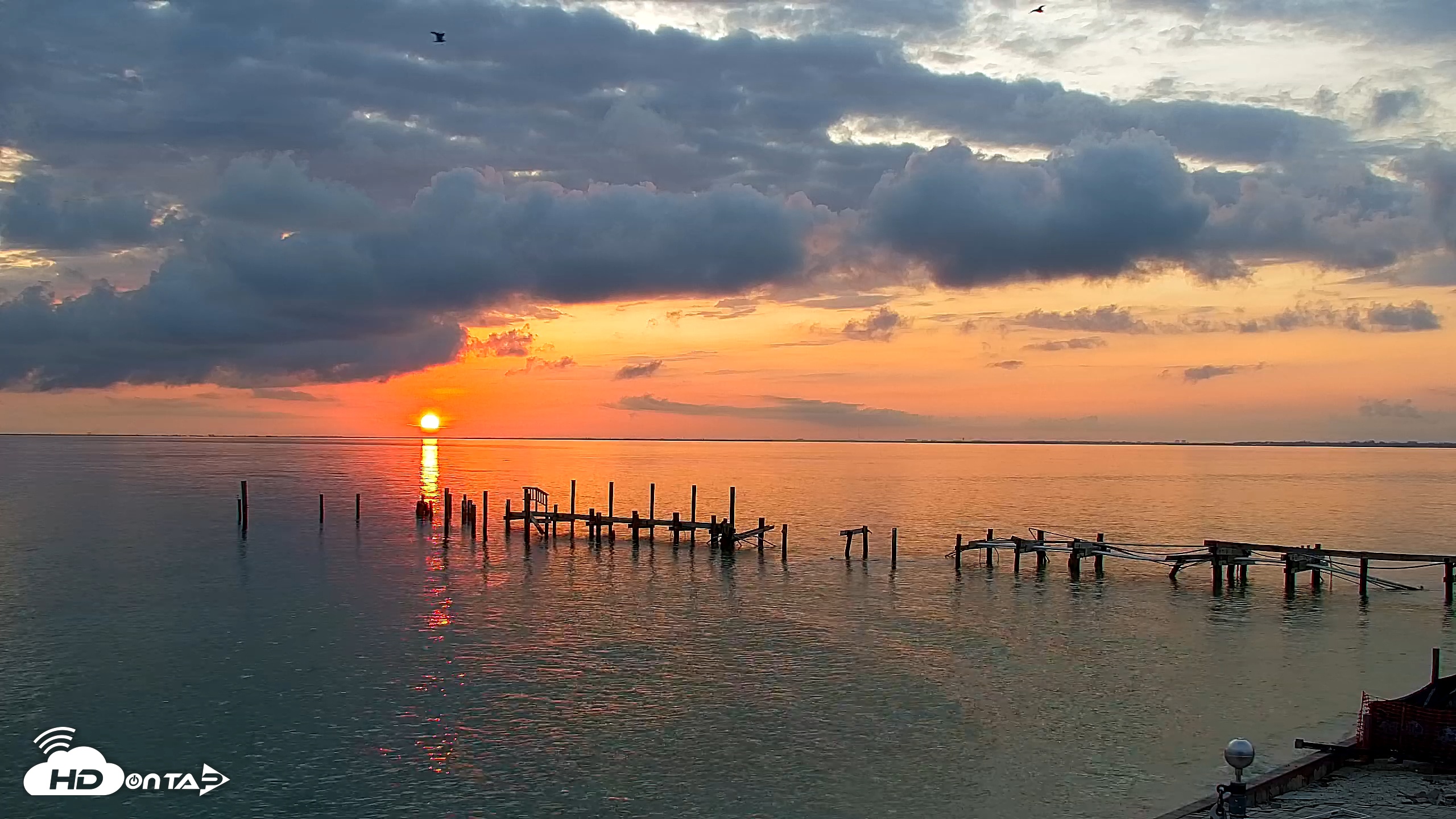 Snapshot of Rod & Reel Pier Live Webcam taken May 5, 2025, 6:53am EDT