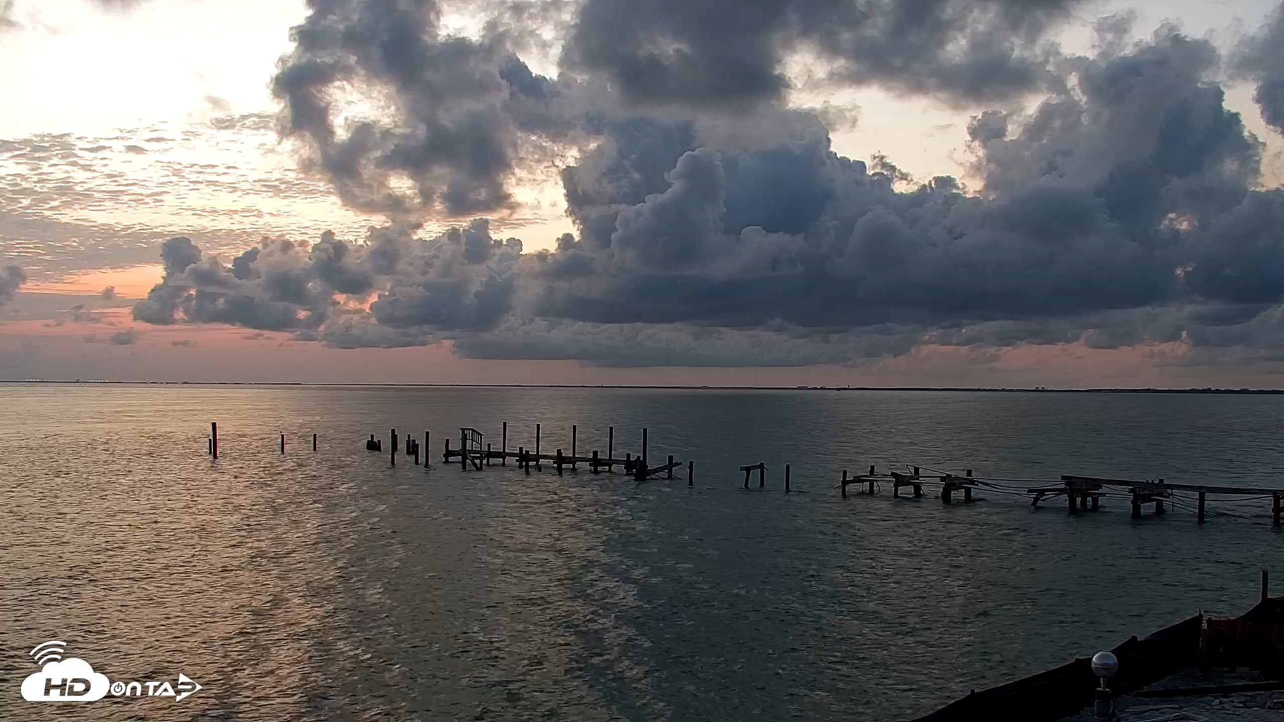 Snapshot of Rod & Reel Pier Live Webcam taken May 22, 2025, 6:25am EDT