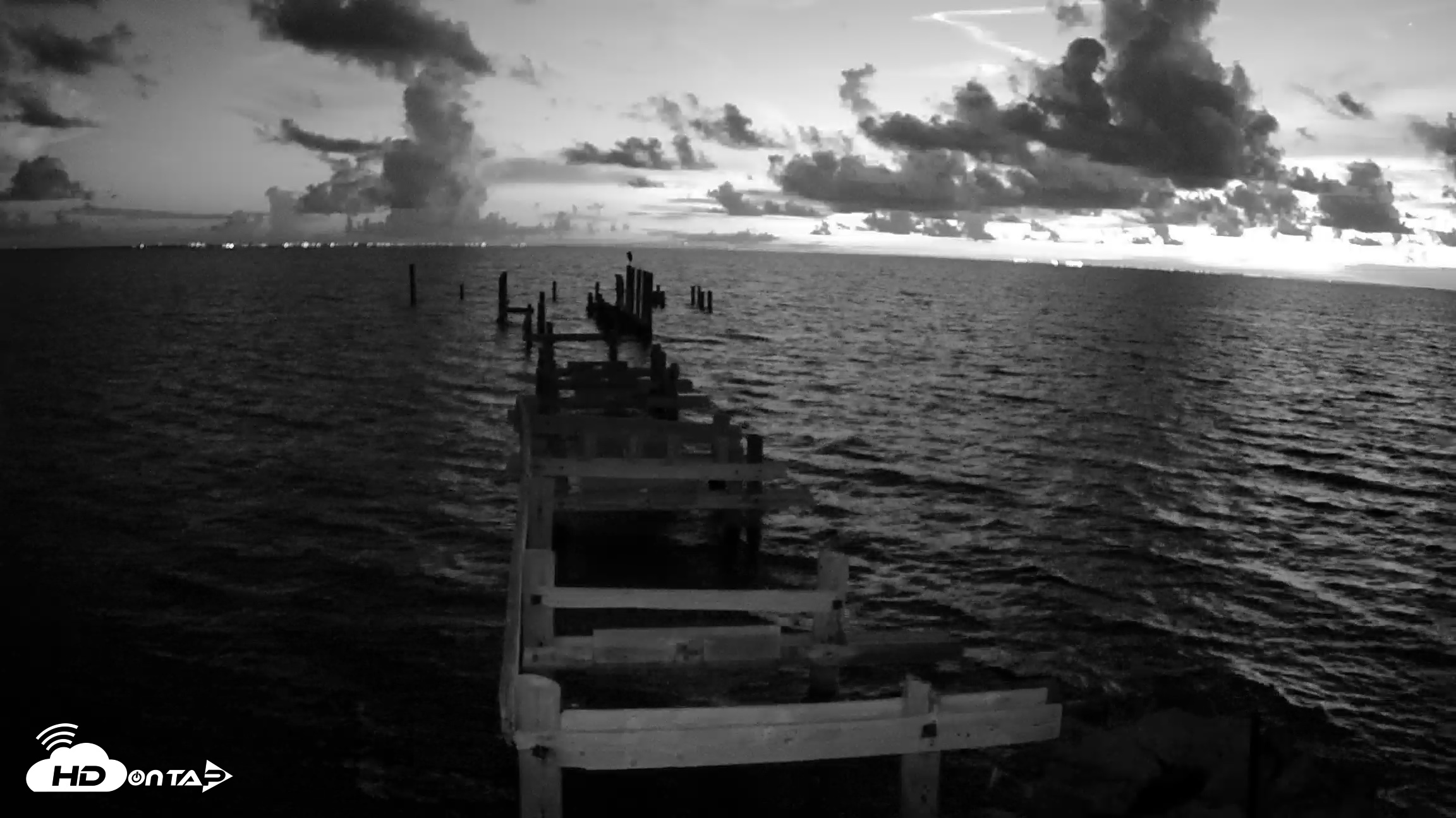 Snapshot of Rod & Reel Pier Live Webcam taken Aug 25, 2026, 6:33am EDT