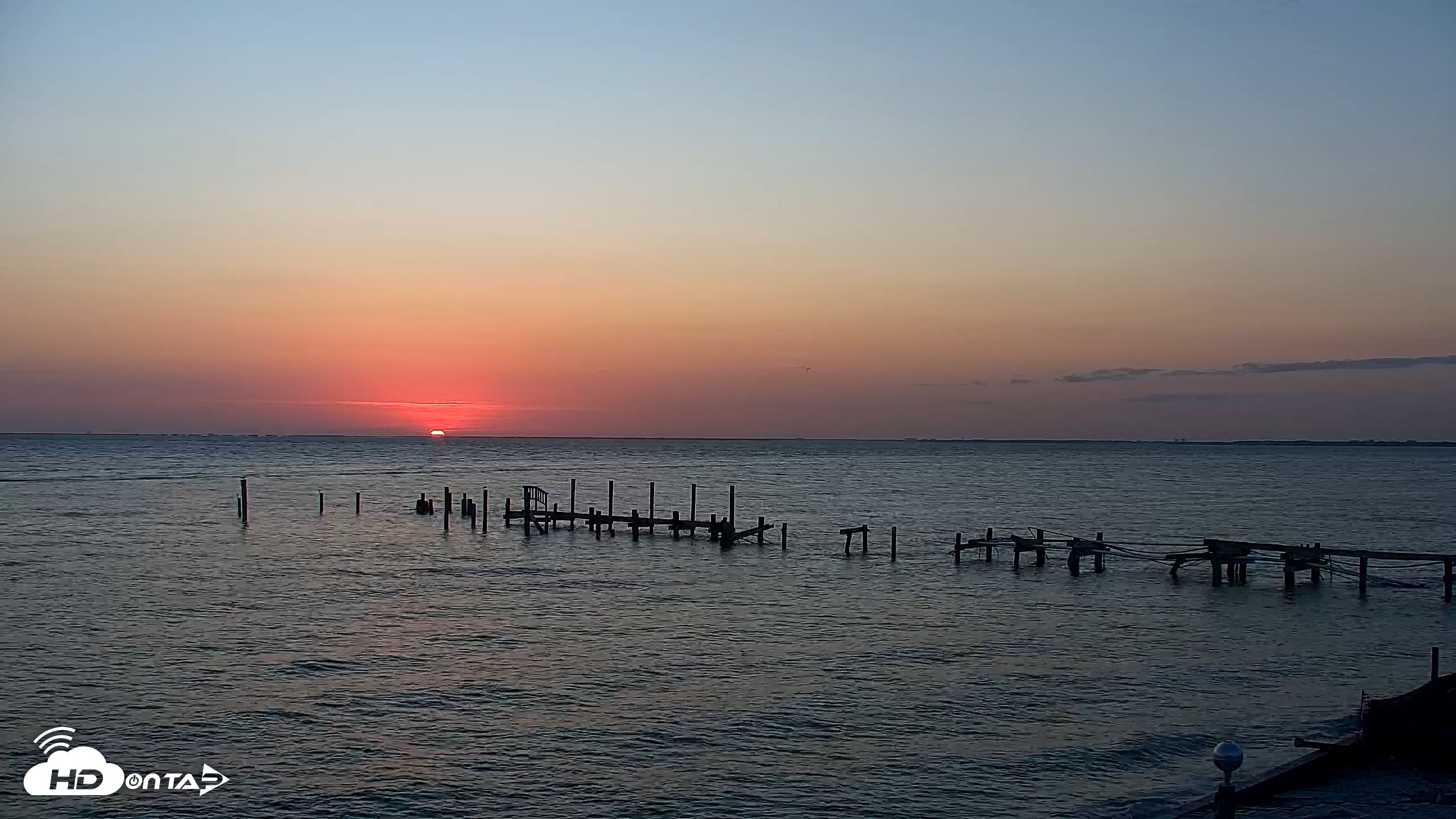 Snapshot of Rod & Reel Pier Live Webcam taken May 3, 2025, 6:51am EDT