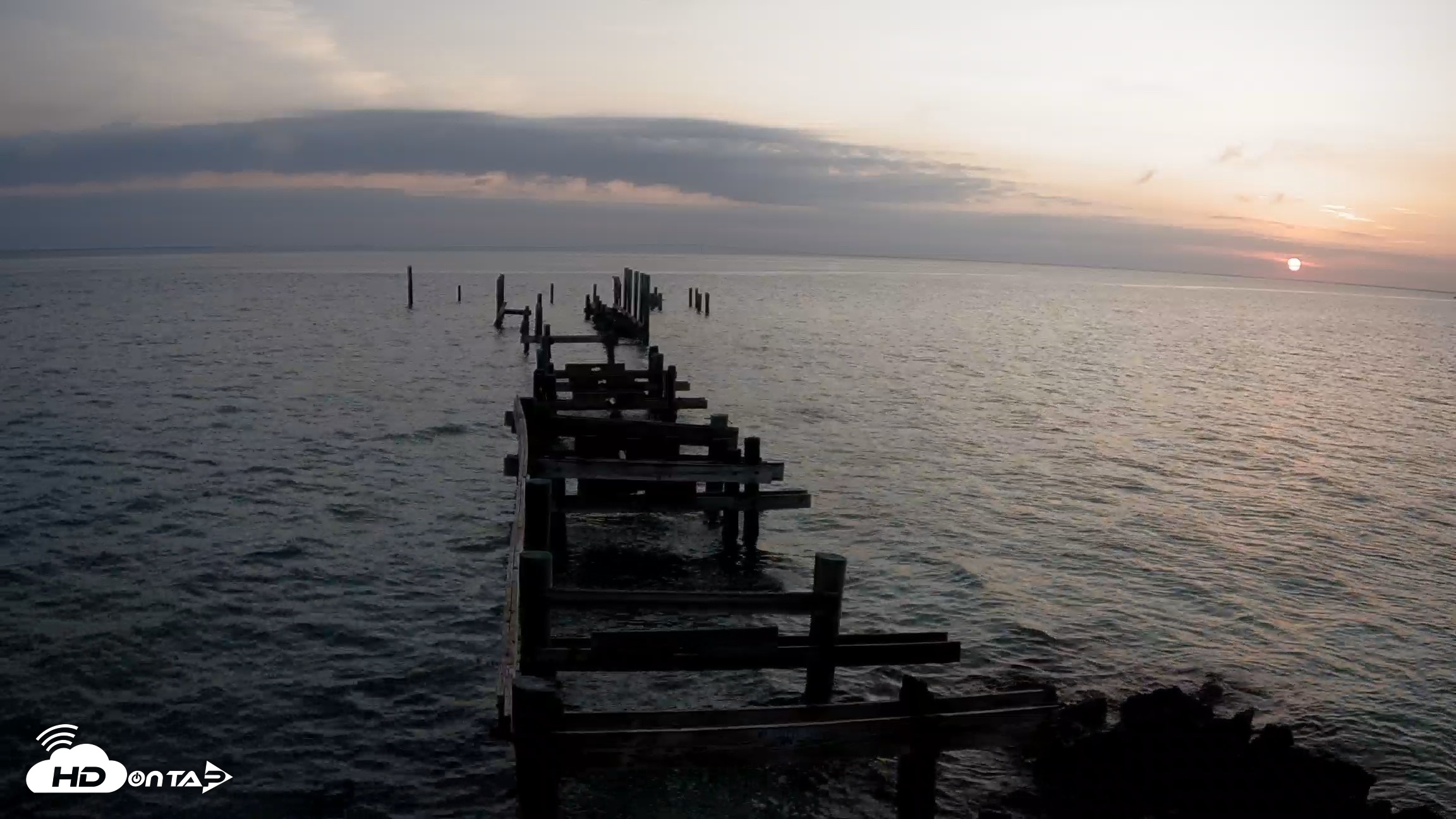 Snapshot of Rod & Reel Pier Live Webcam taken May 8, 2026, 6:52am EDT