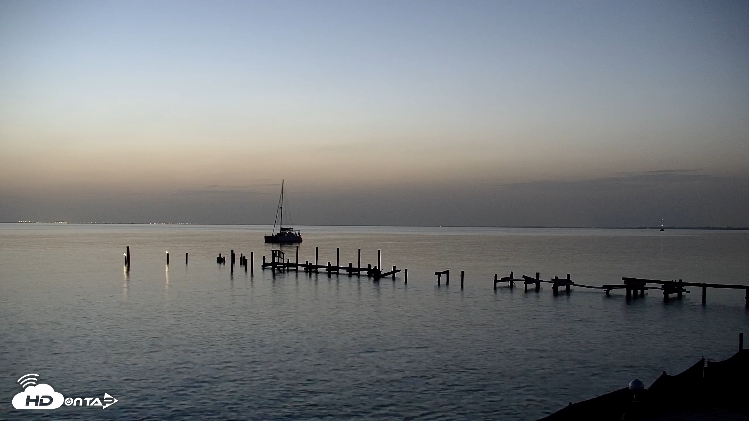 Snapshot of Rod & Reel Pier Live Webcam taken Jun 6, 2025, 6:01am EDT
