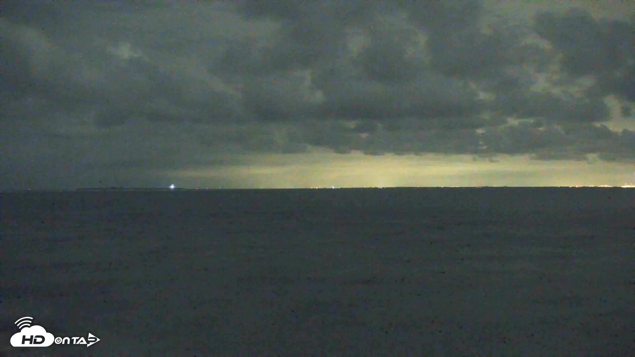Snapshot of Anna Maria Island Florida Live Webcam taken Jul 30, 2026, 1:14am EDT