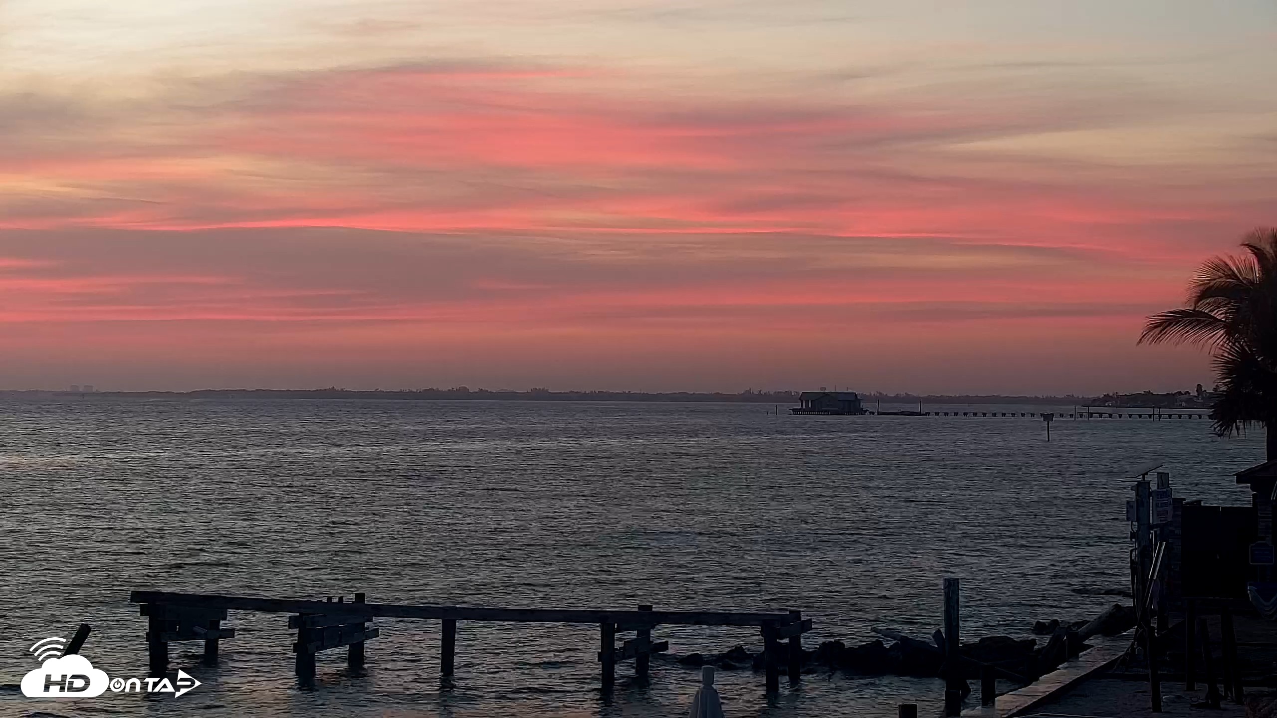 Snapshot of Anna Maria Island Florida Live Webcam taken May 6, 2026, 6:34am EDT