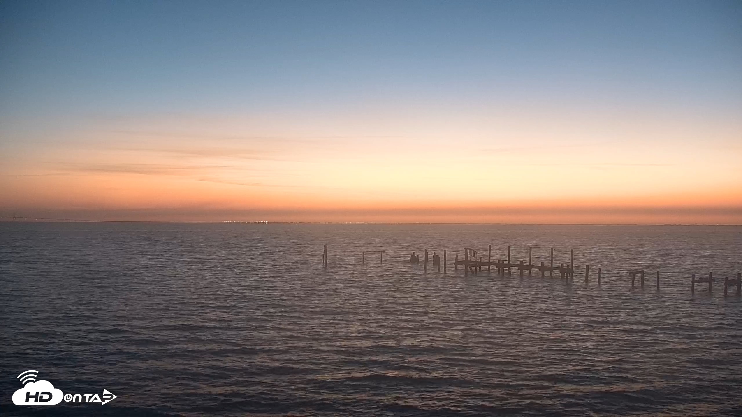 Snapshot of Anna Maria Island Florida Live Webcam taken Apr 16, 2026, 6:38am EDT
