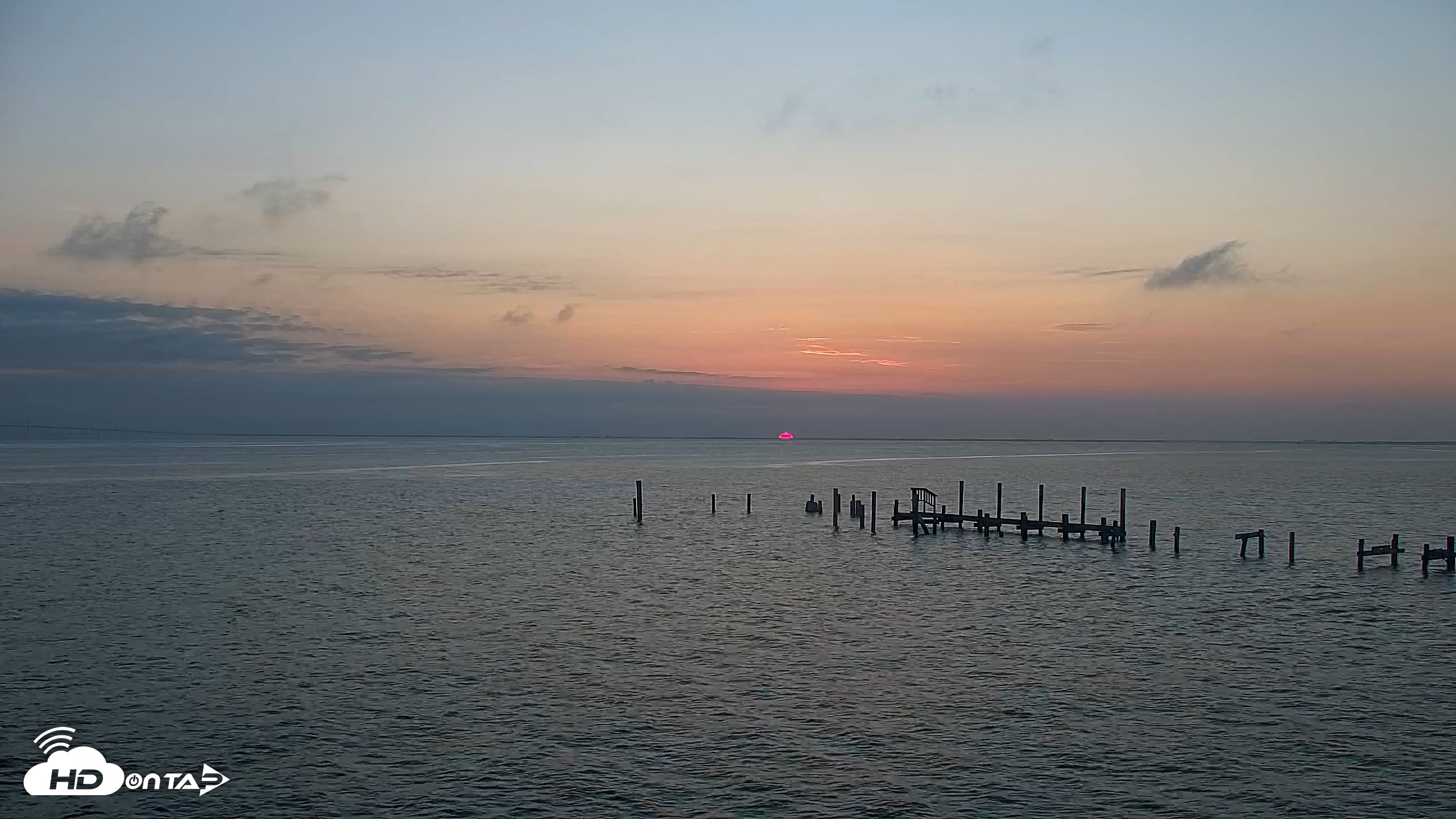 Snapshot of Anna Maria Island Florida Live Webcam taken May 8, 2026, 6:48am EDT